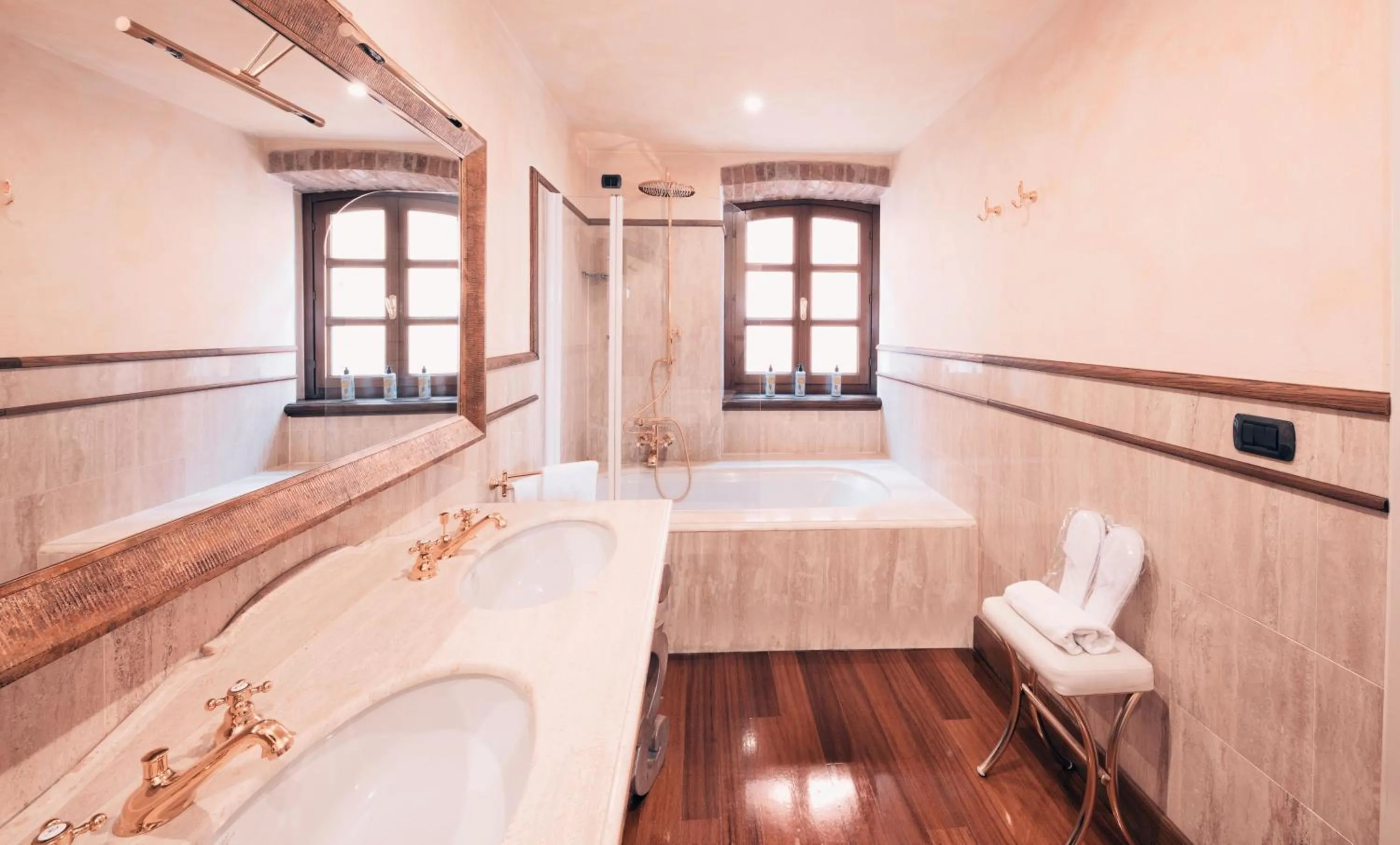 Bed in Hotel Casa Pavesi