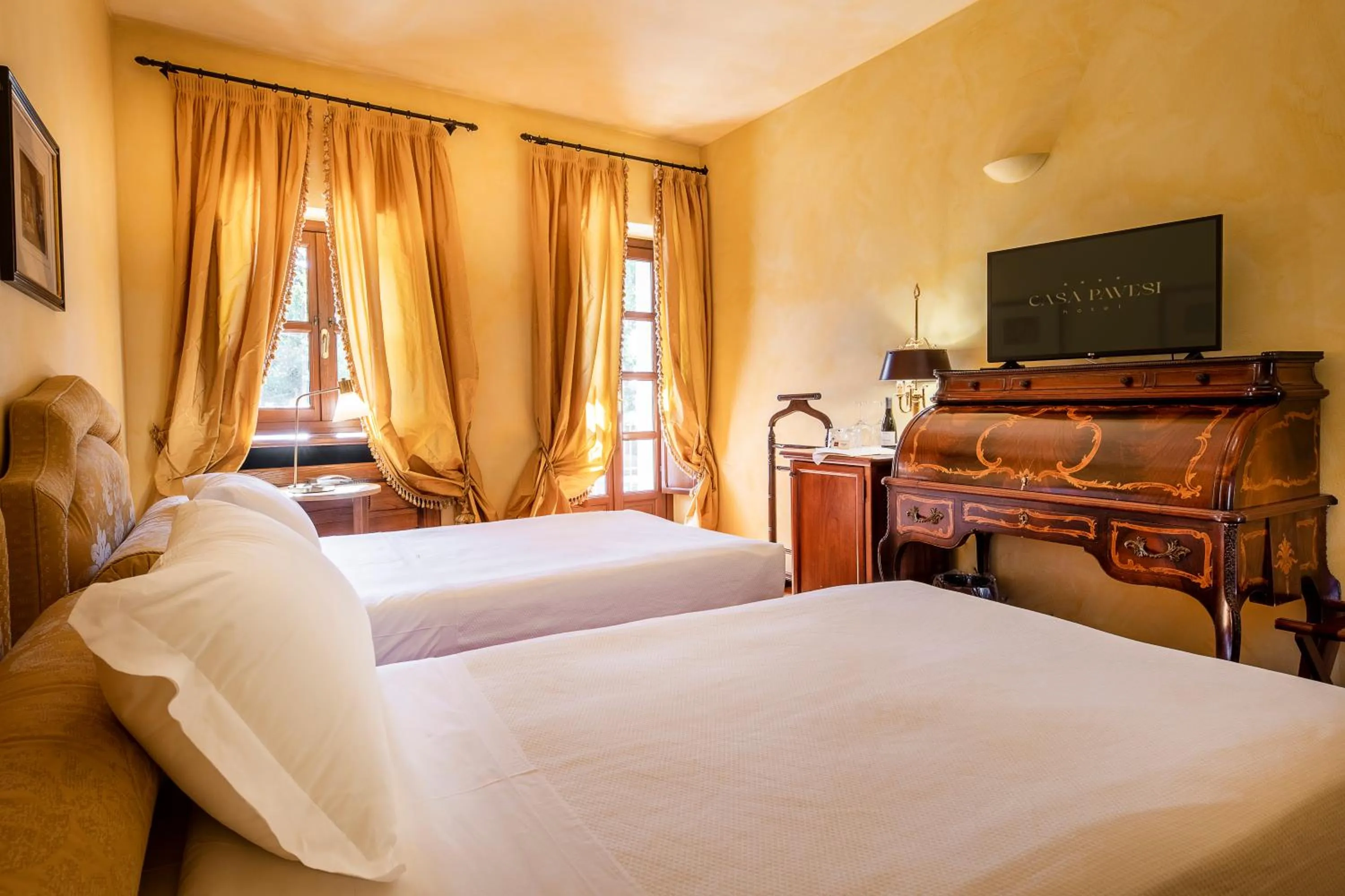 Bed in Hotel Casa Pavesi