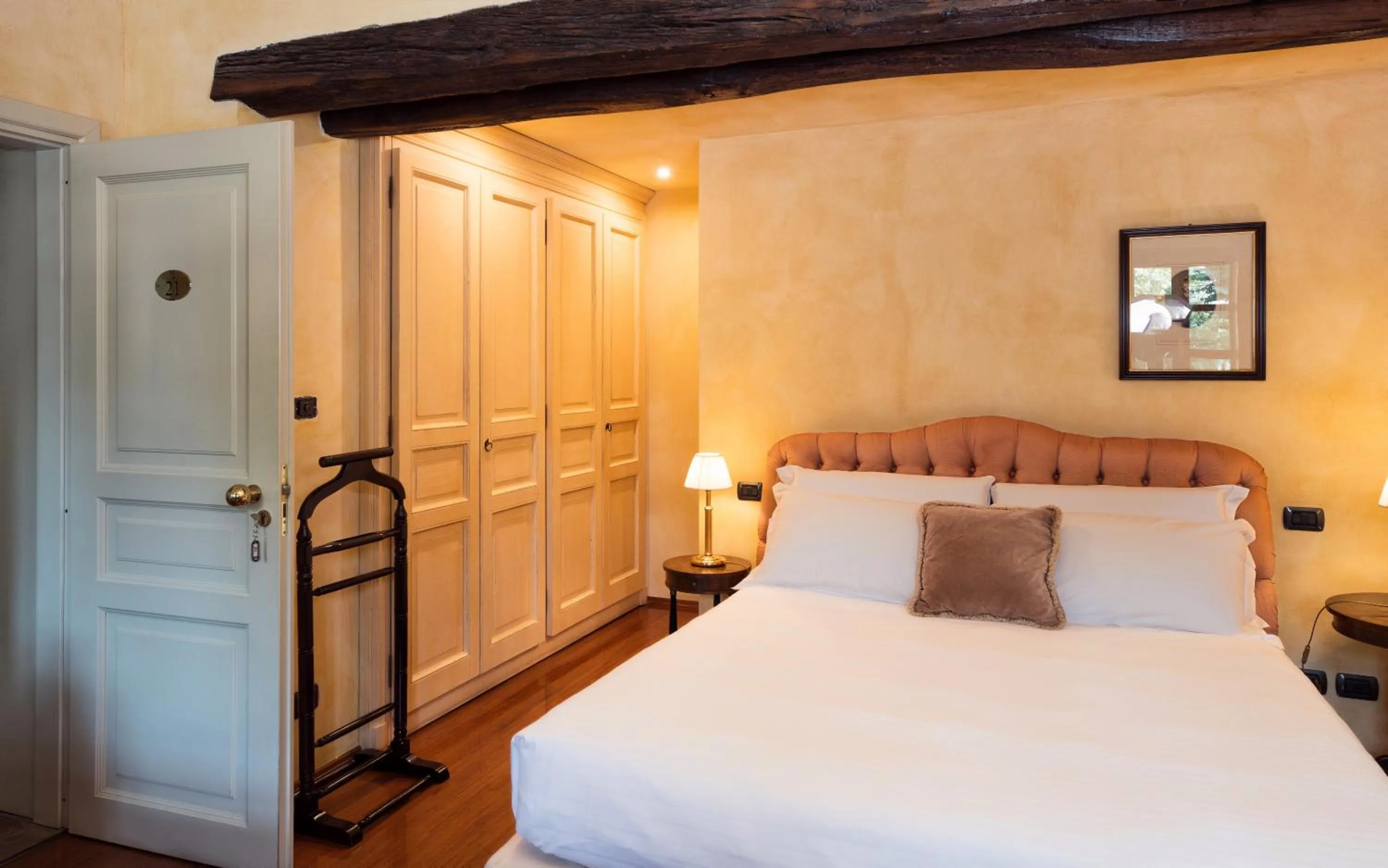 Bed in Hotel Casa Pavesi