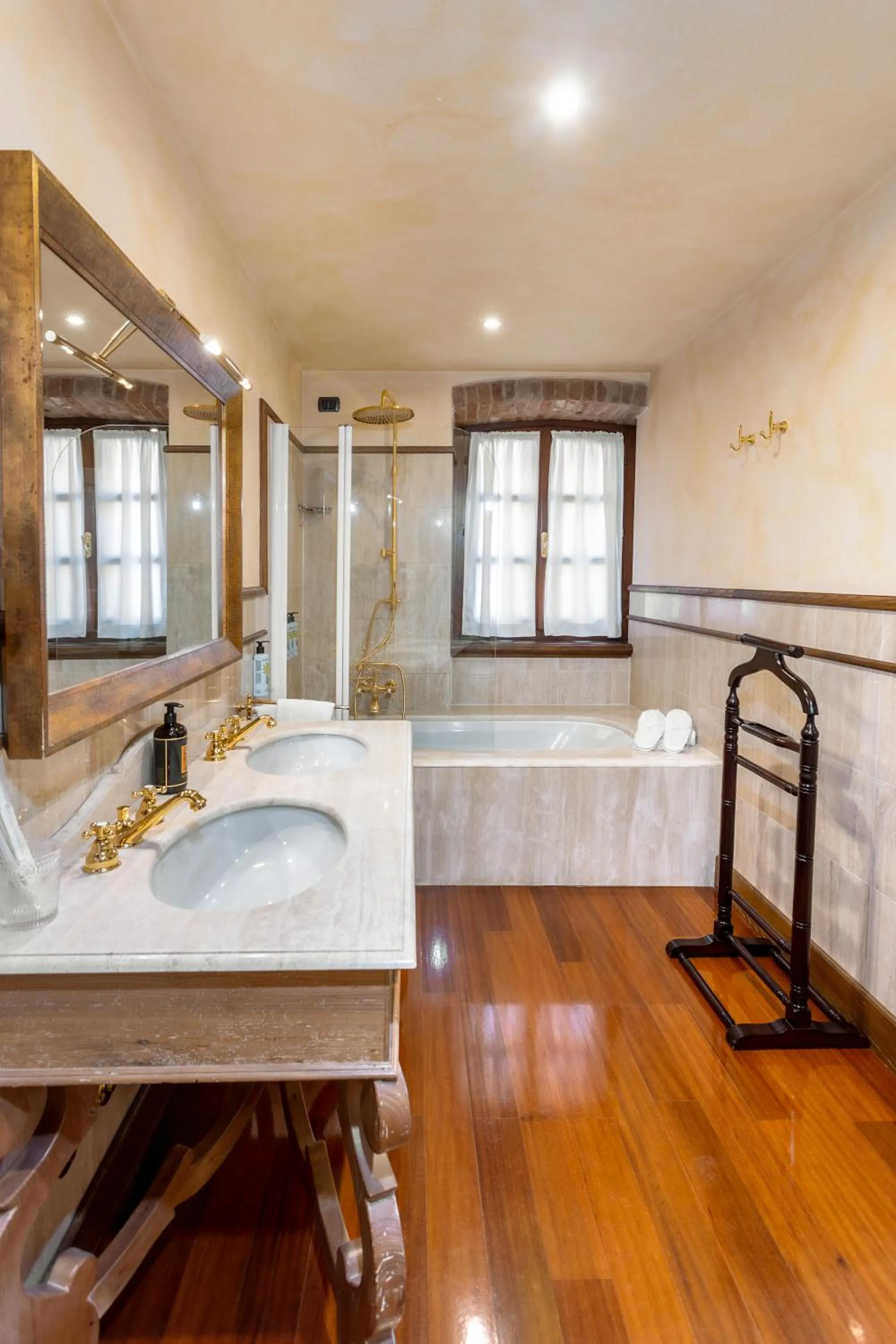 Bed in Hotel Casa Pavesi