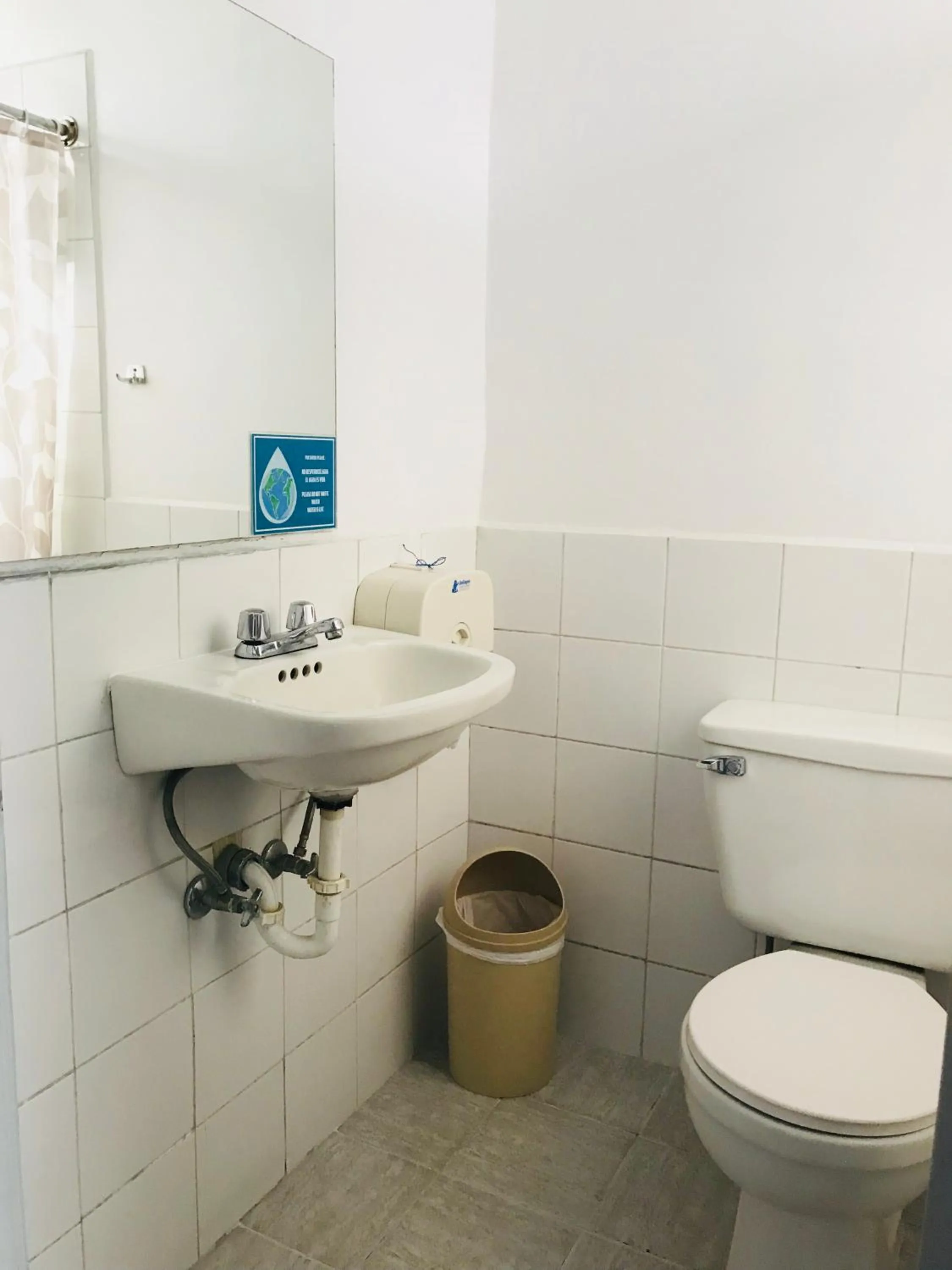 Bathroom in Hostal Posada del Maple