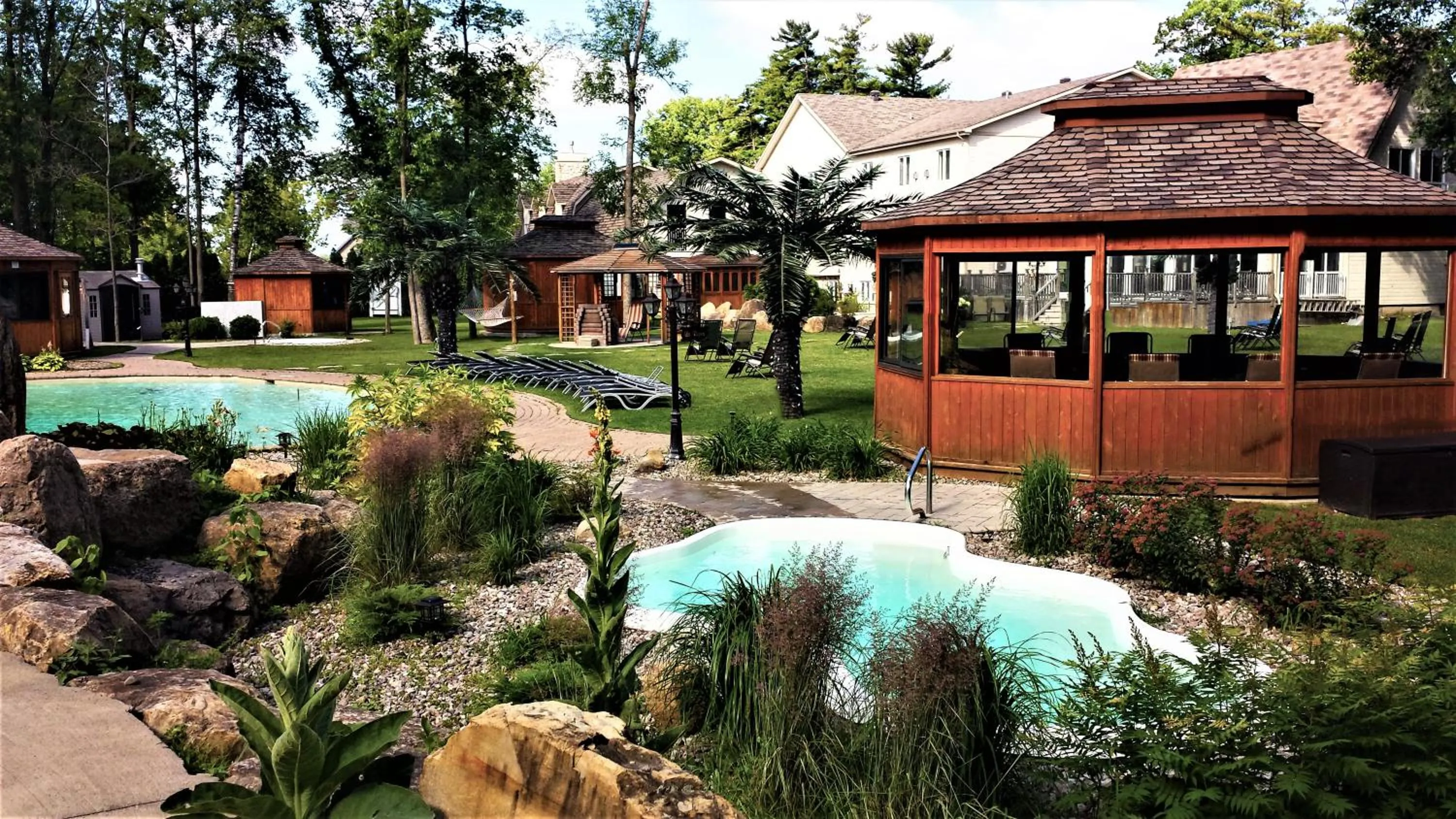 Summer in L'Oasis de l'Île