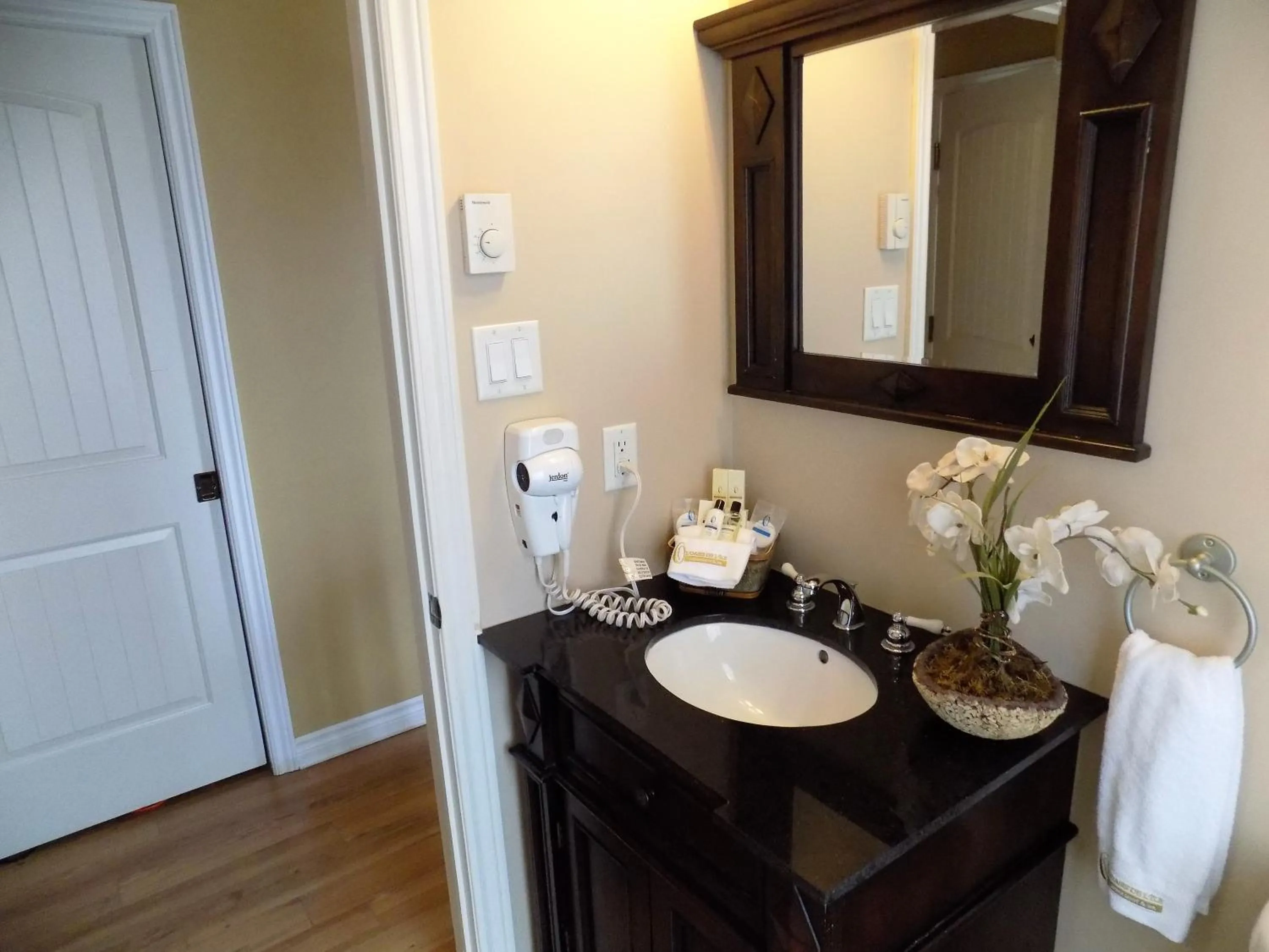 Bathroom in L'Oasis de l'Île