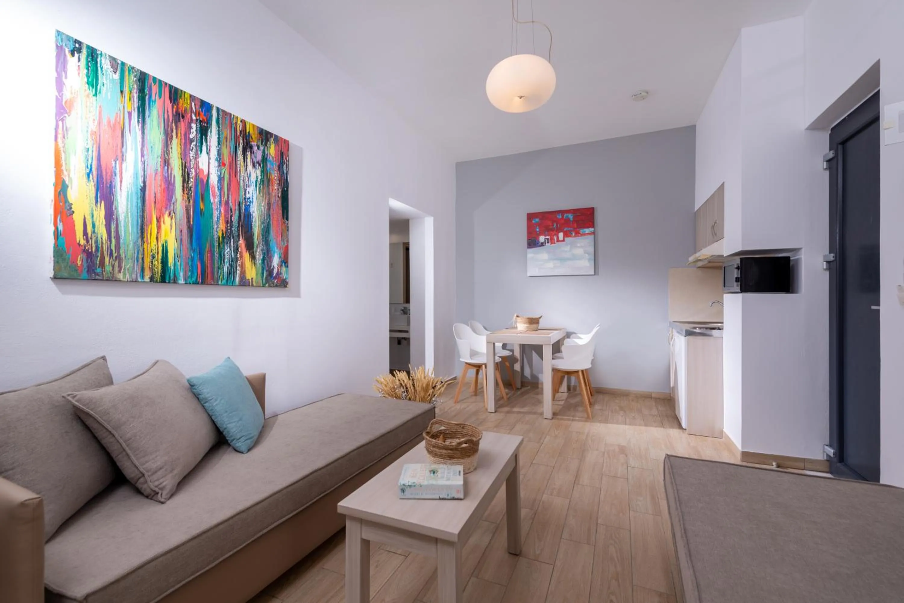 Golden Bay Boutique Hotel & Bungalows