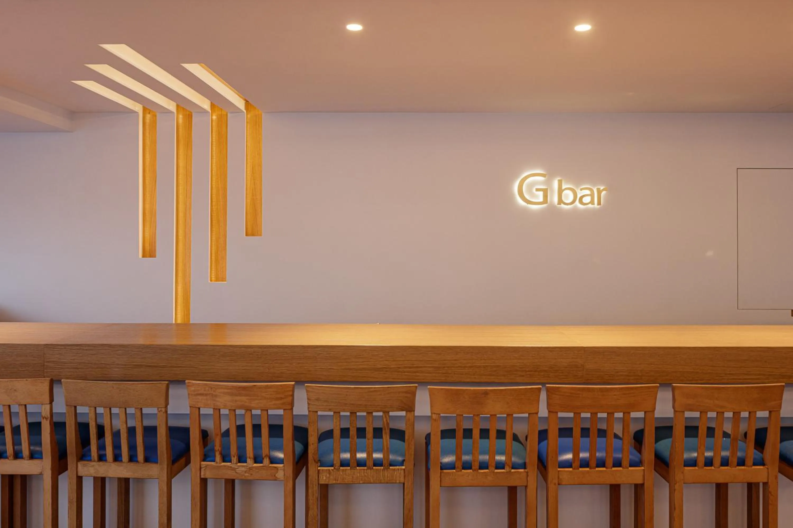 Lounge or bar in Golden Bay Boutique Hotel & Bungalows