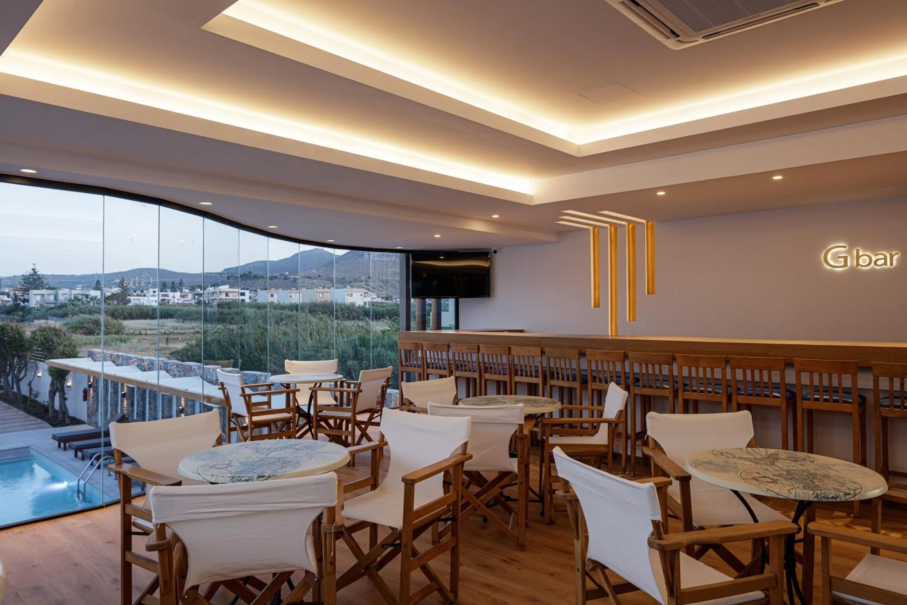 Lounge or bar in Golden Bay Boutique Hotel & Bungalows