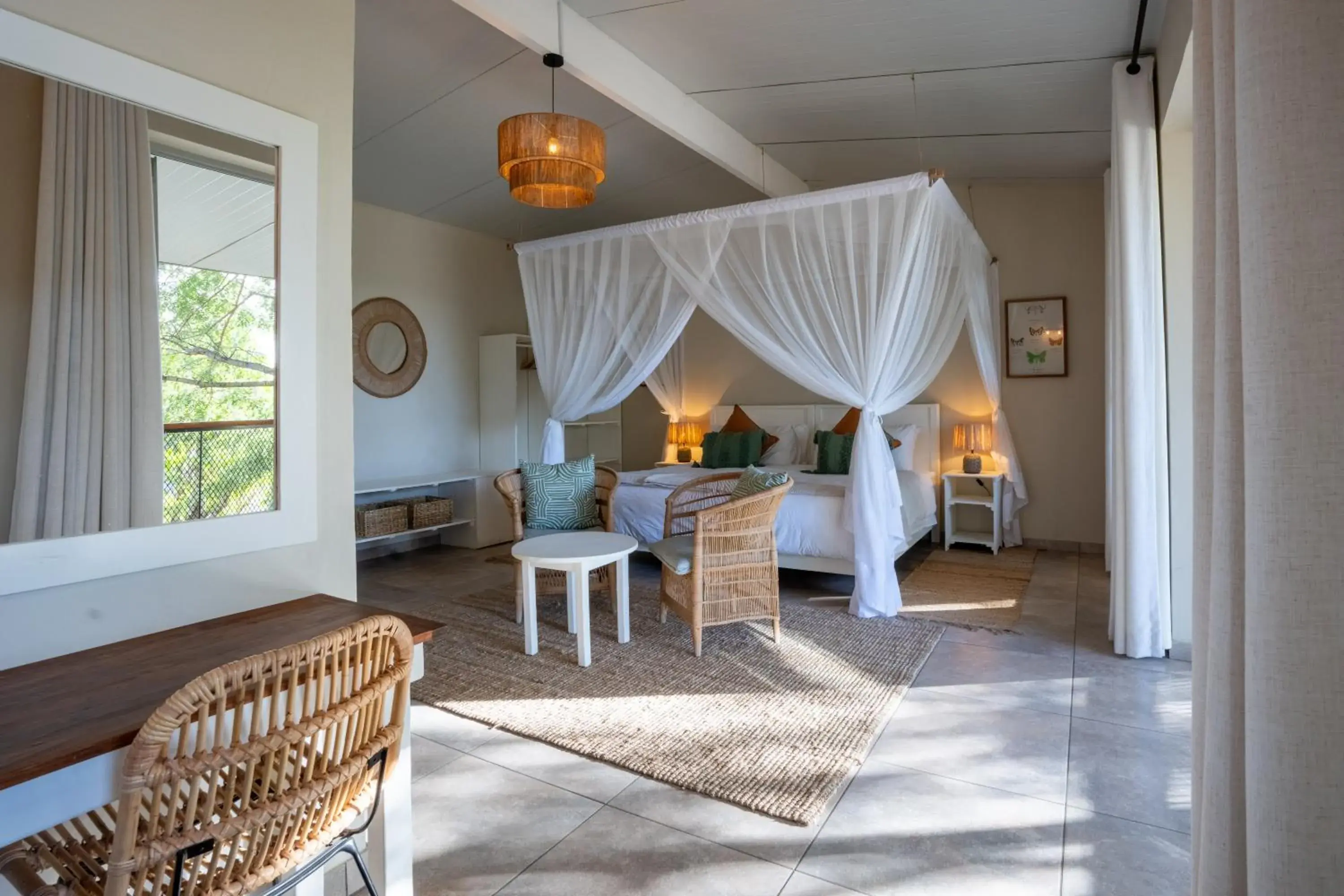 Deluxe Double Room with Bath - single occupancy in The Waterfront, Maun Deluxe Double Room with Bath - single occupancy in The Waterfront, Maun