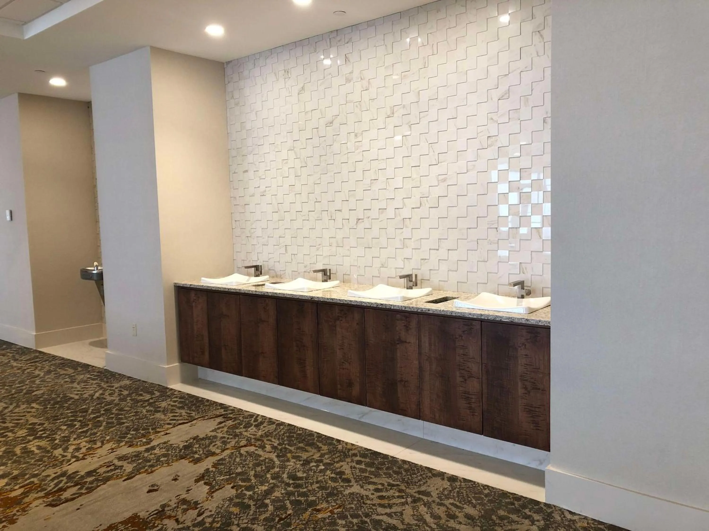 Meeting/conference room in DoubleTree By Hilton Baltimore North Pikesville