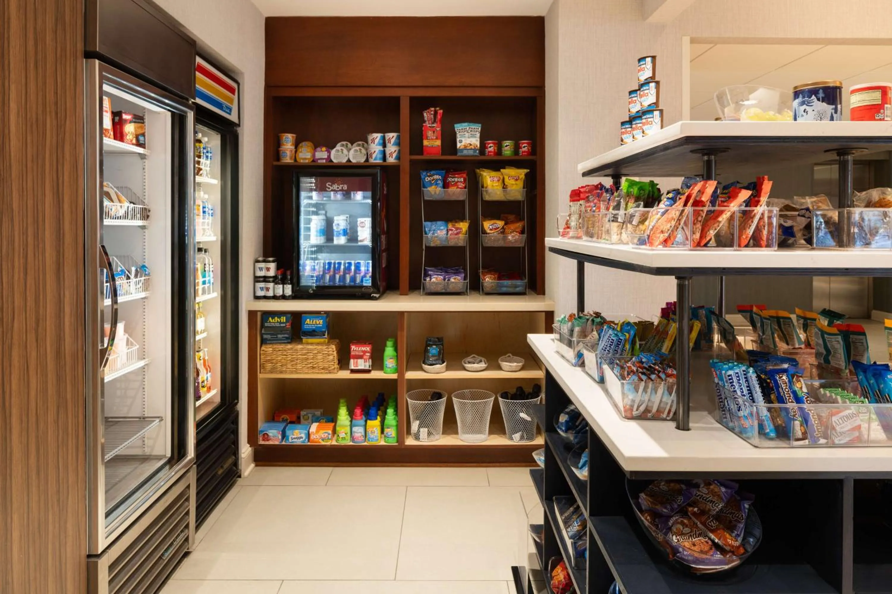 Restaurant/places to eat in DoubleTree By Hilton Baltimore North Pikesville