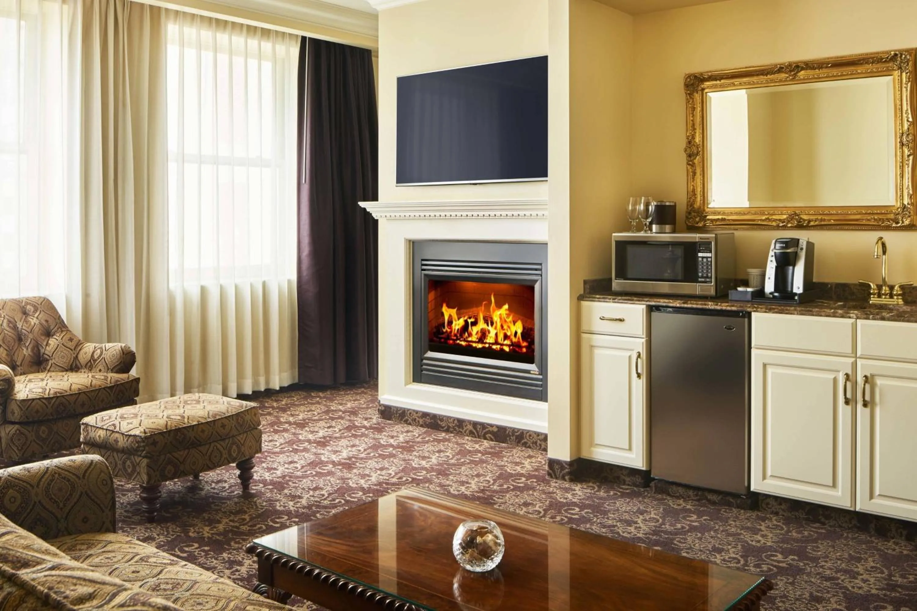 Bedroom in Davenport Hotel, Autograph Collection