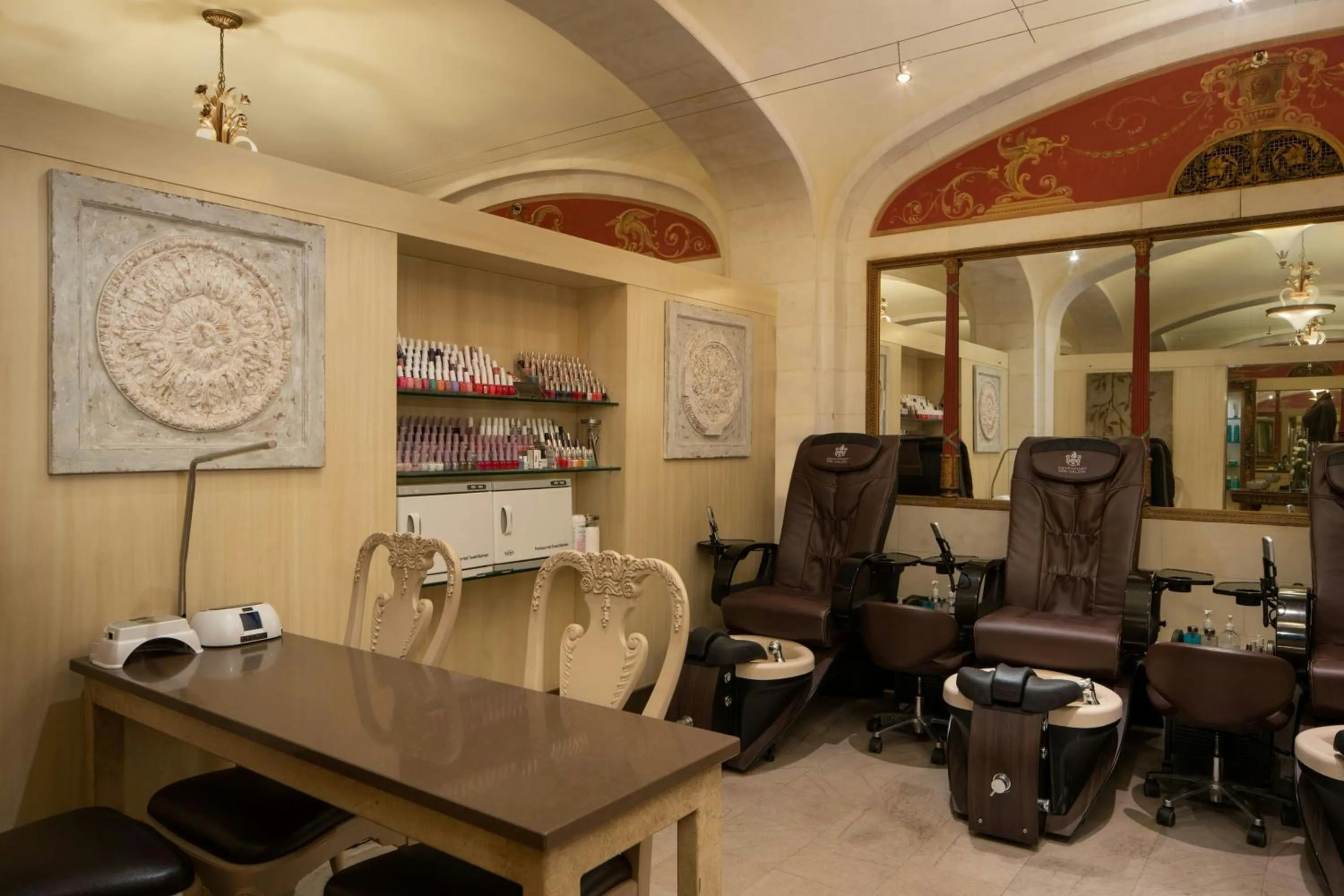 Spa and wellness centre/facilities in Davenport Hotel, Autograph Collection