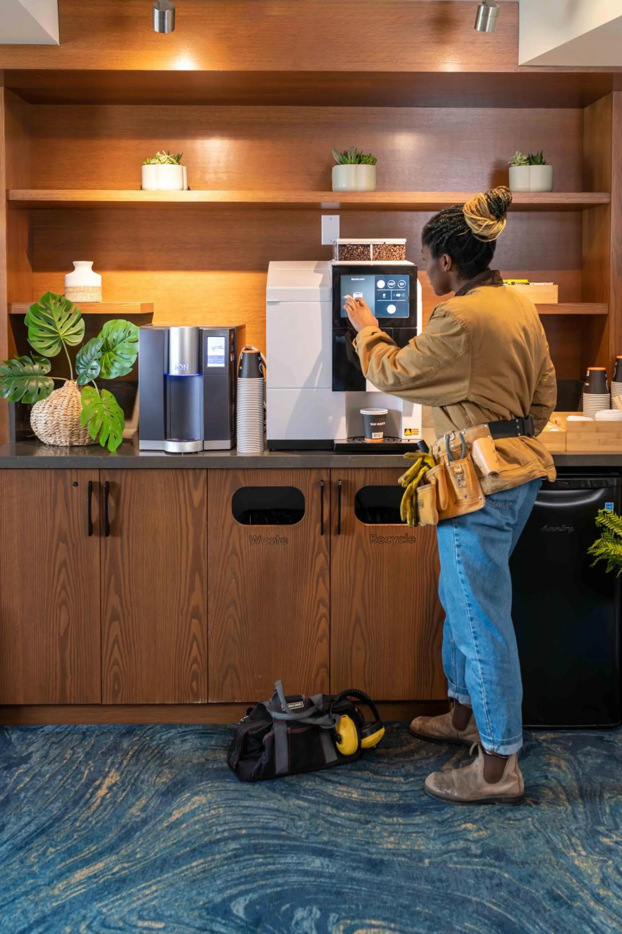 Coffee/tea facilities in Accent Inns Burnaby