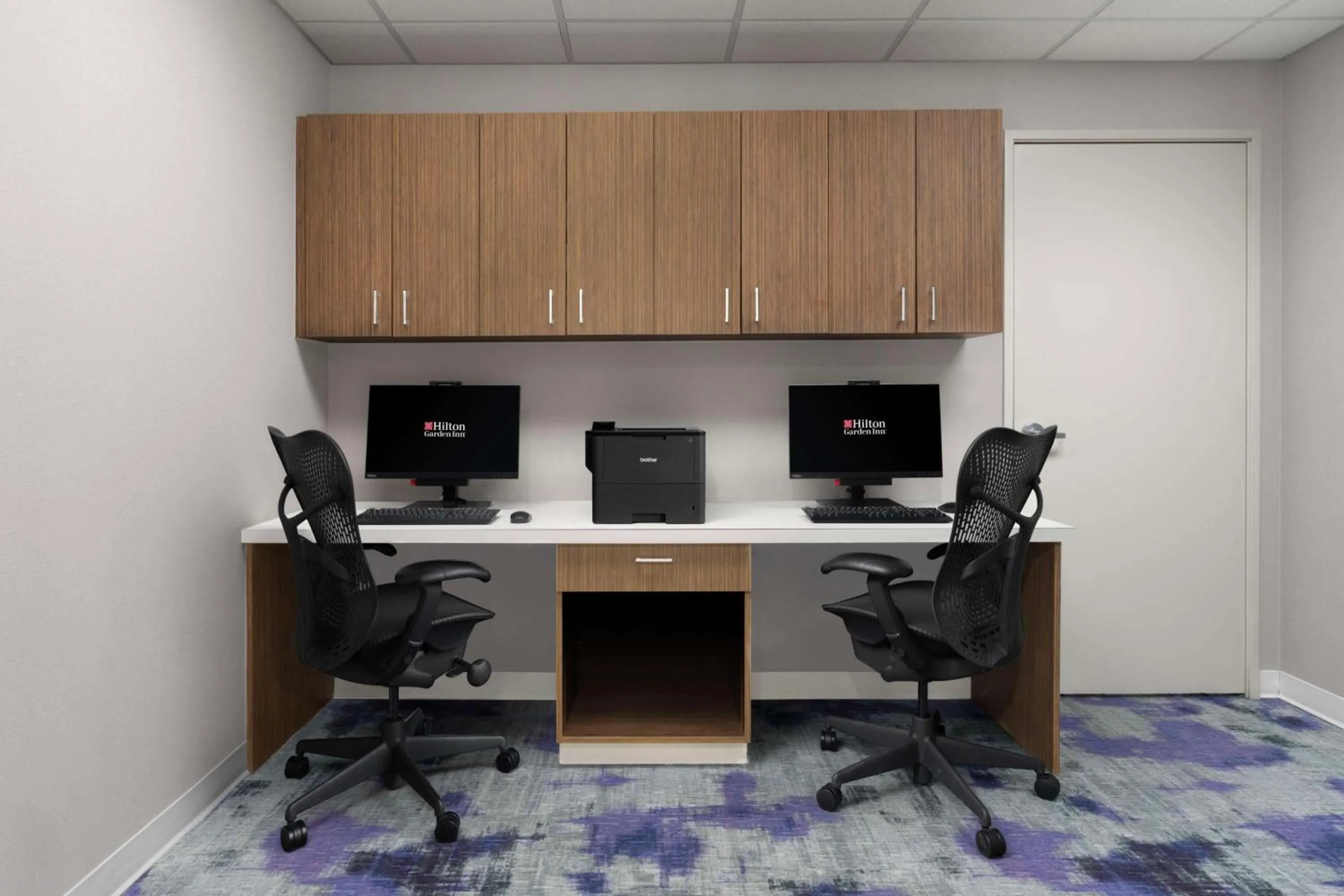 Business facilities in Hilton Garden Inn Calgary Airport