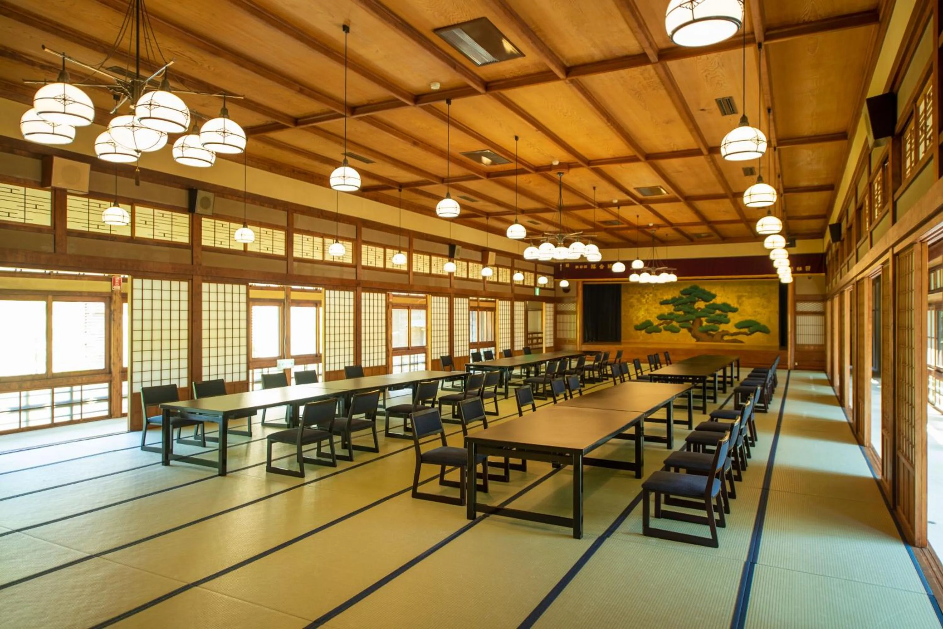 Banquet/Function facilities in Ochiairo