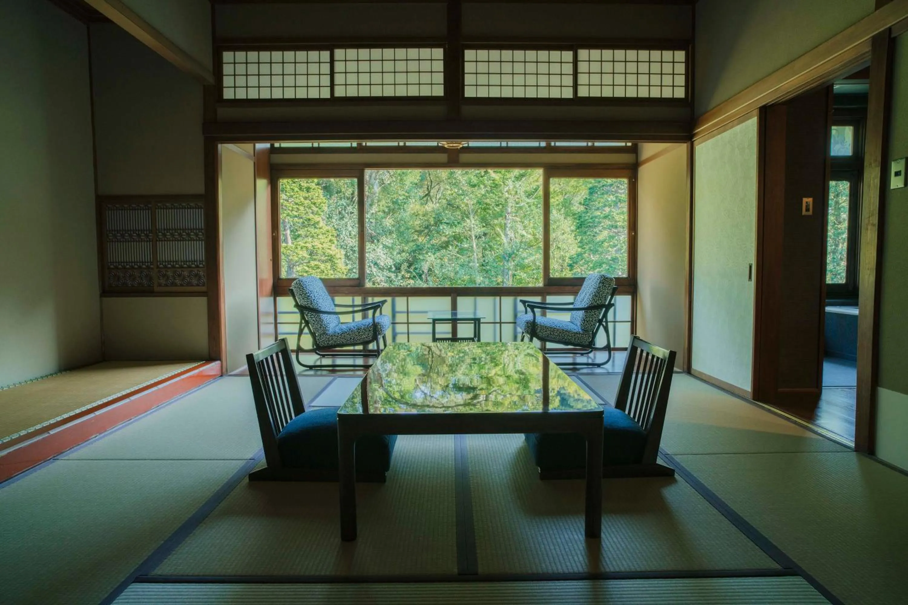 Photo of the whole room in Ochiairo