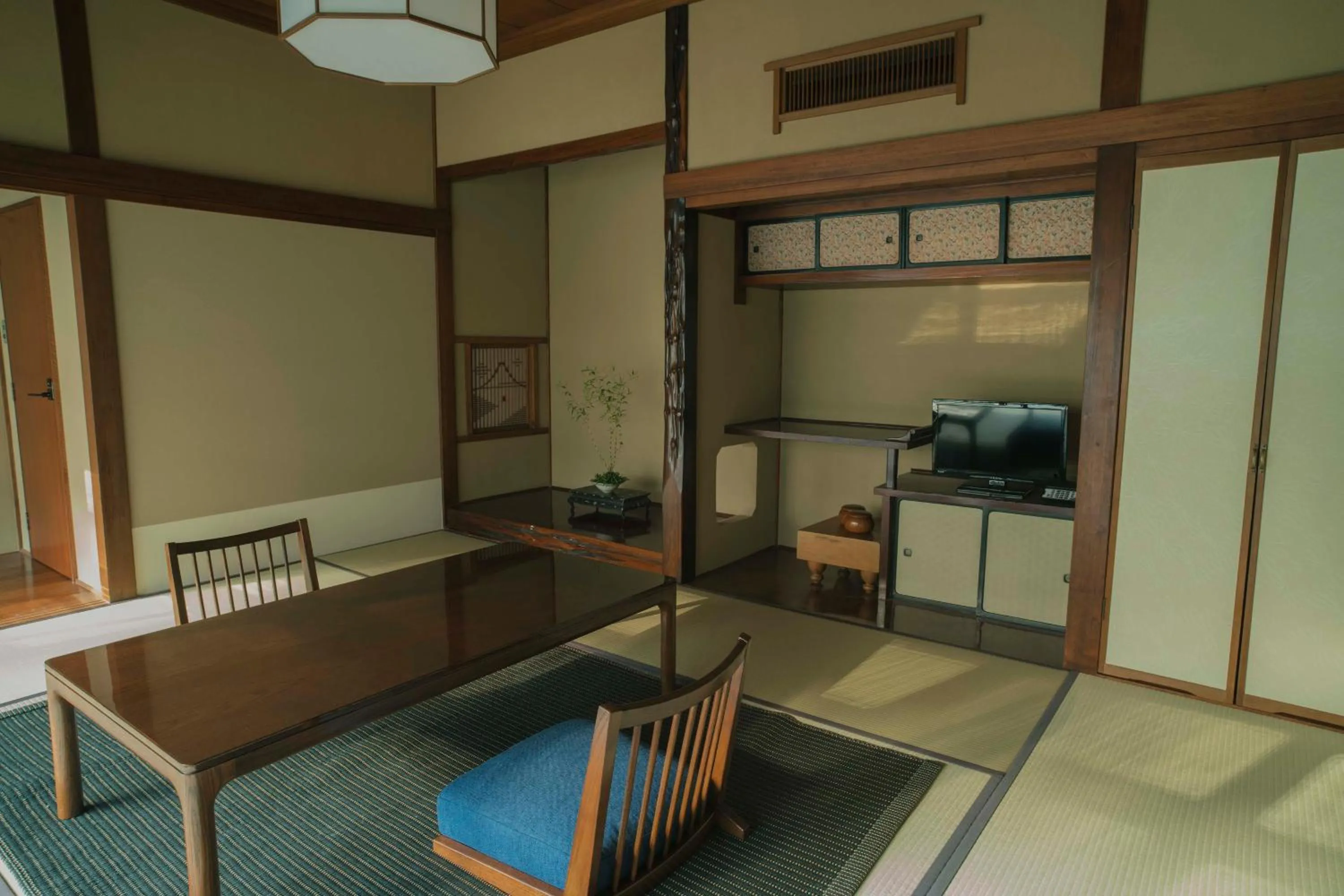 Photo of the whole room in Ochiairo