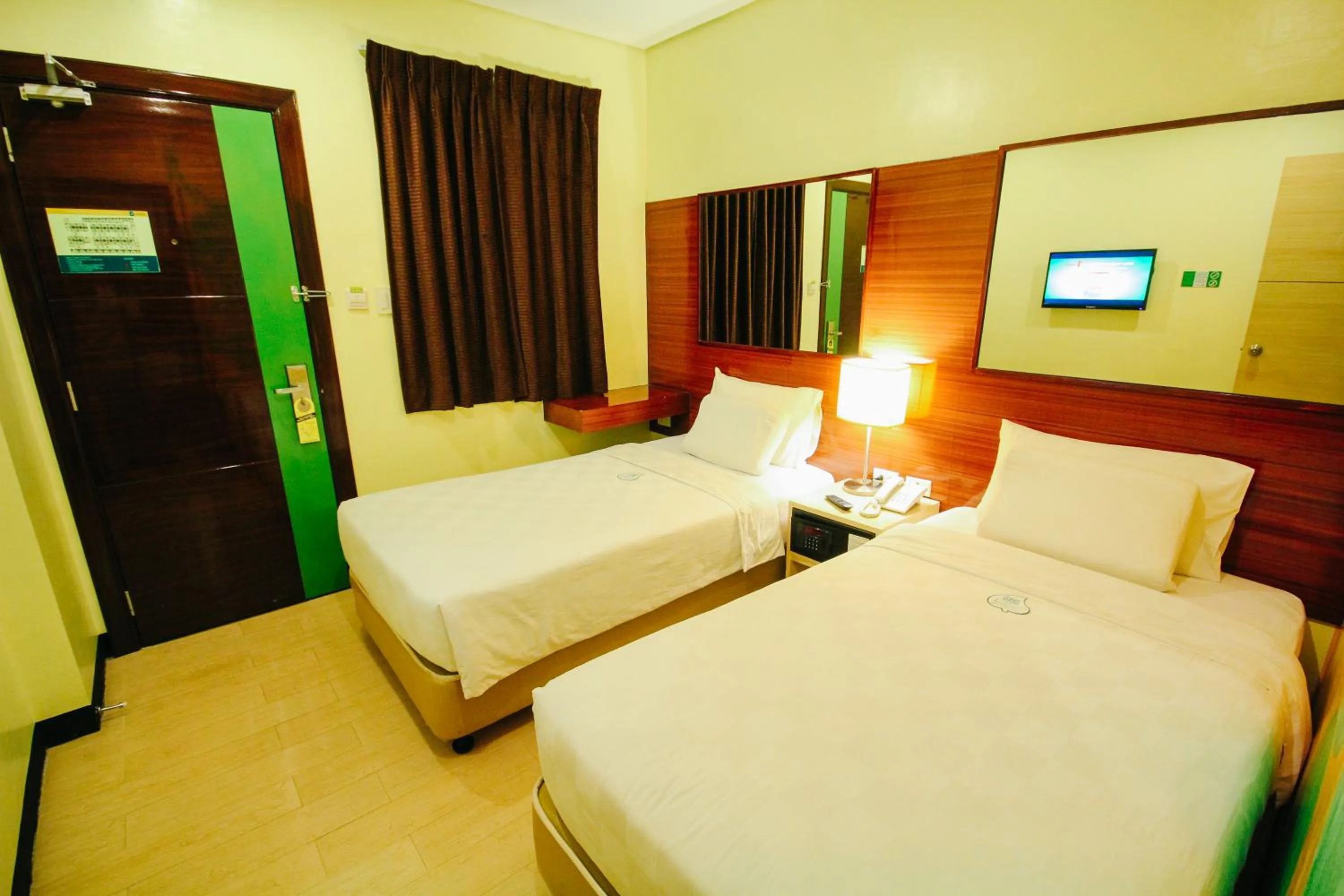 Bed in Go Hotels Tacloban