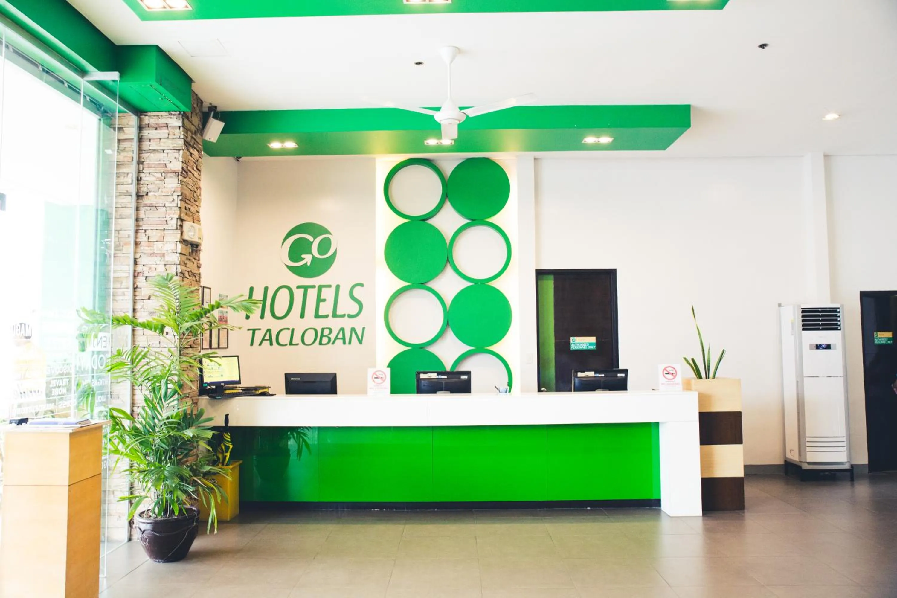 Lobby or reception in Go Hotels Tacloban