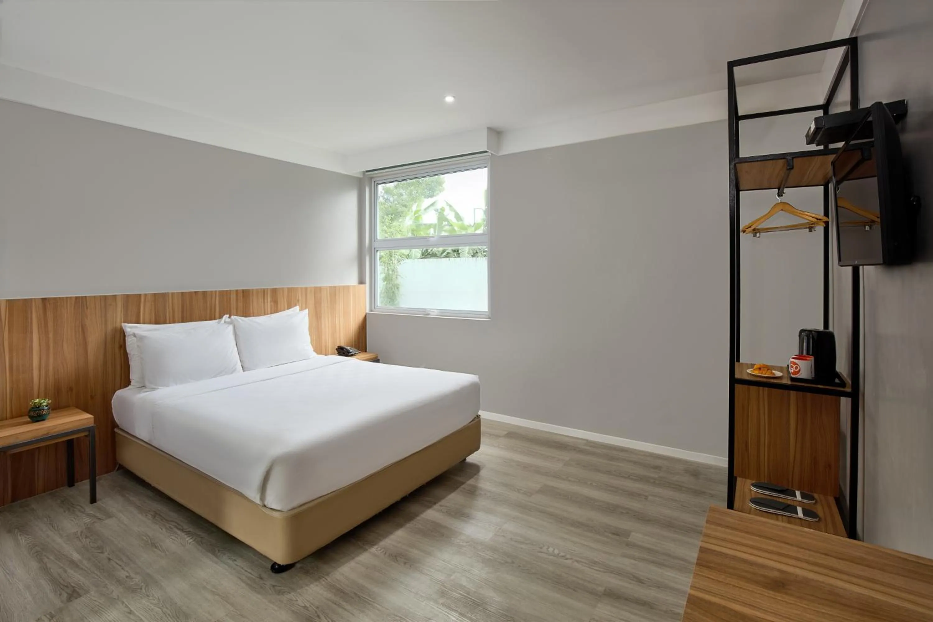 Bed in Go Hotels Plus Bacolod - Newly Renovated