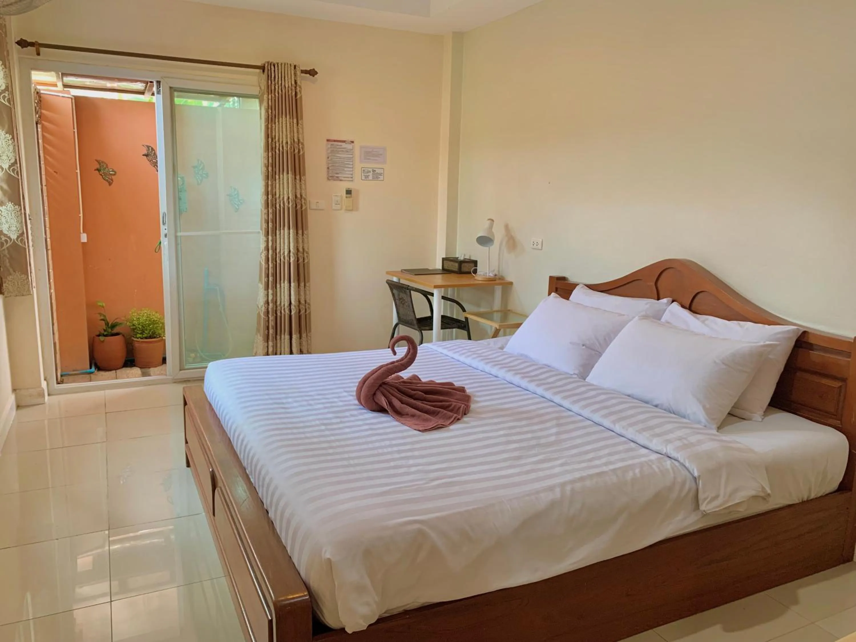 Bed in Baan Baramee House