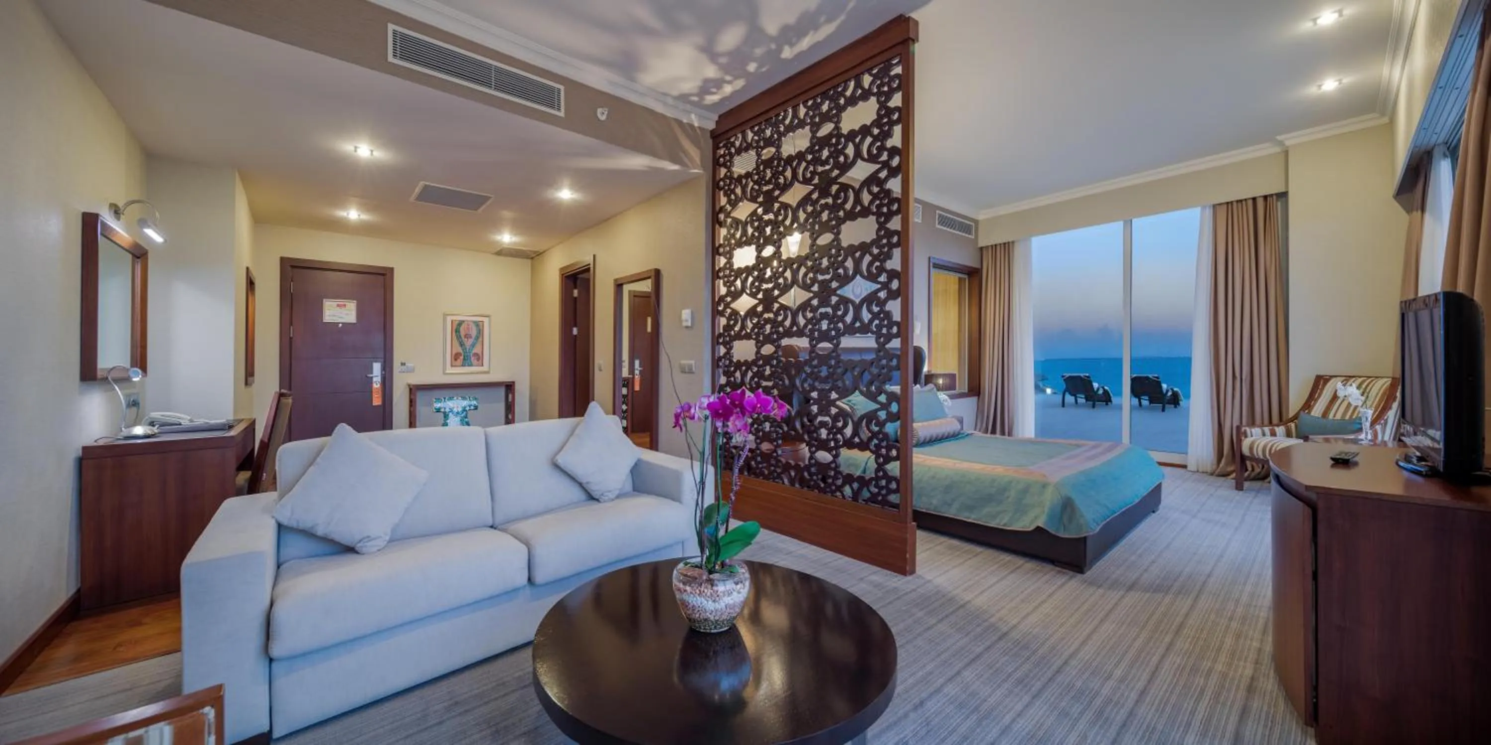 Photo of the whole room in Acapulco Resort Hotel