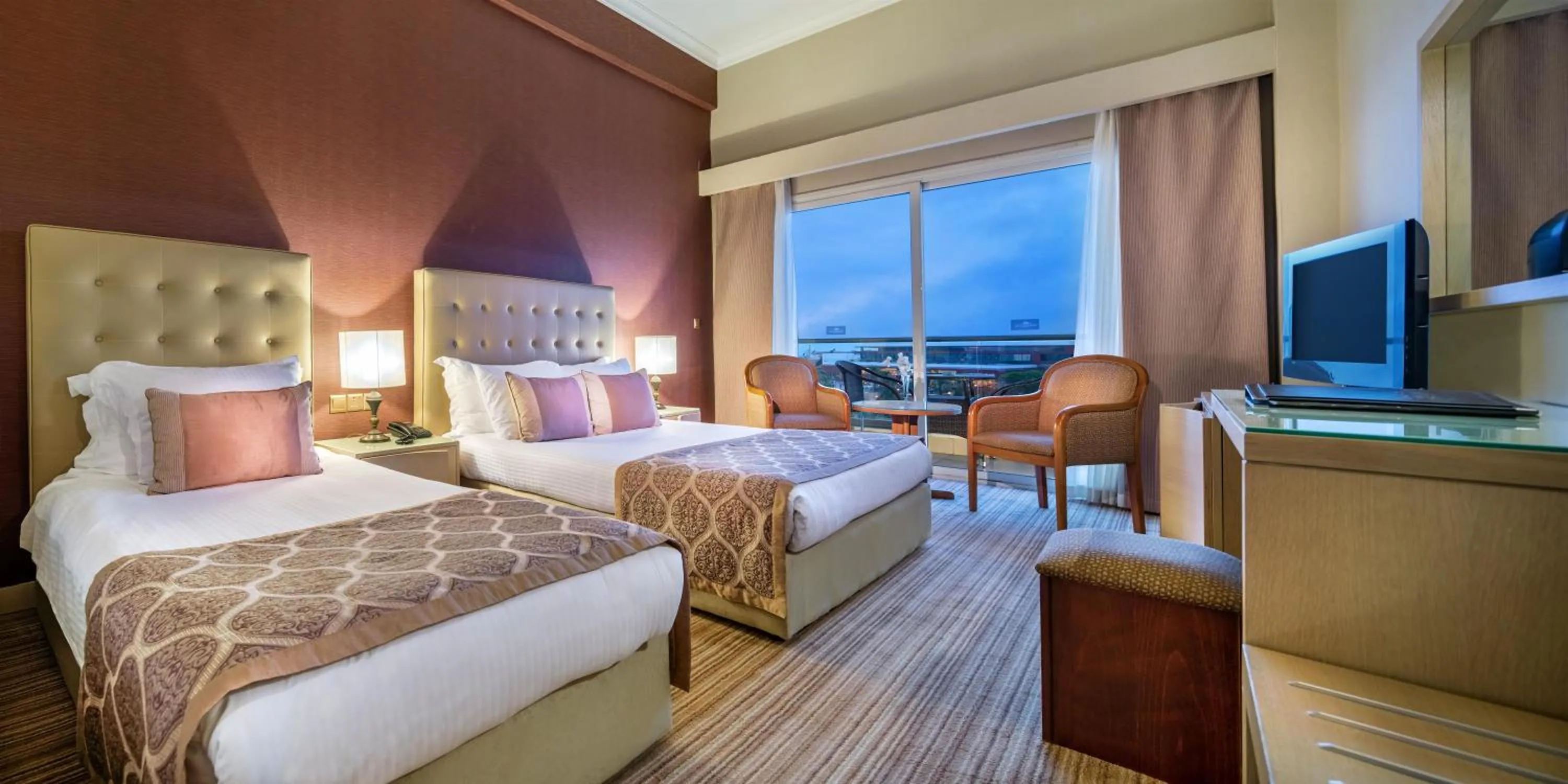 Photo of the whole room, Bed in Acapulco Resort Hotel