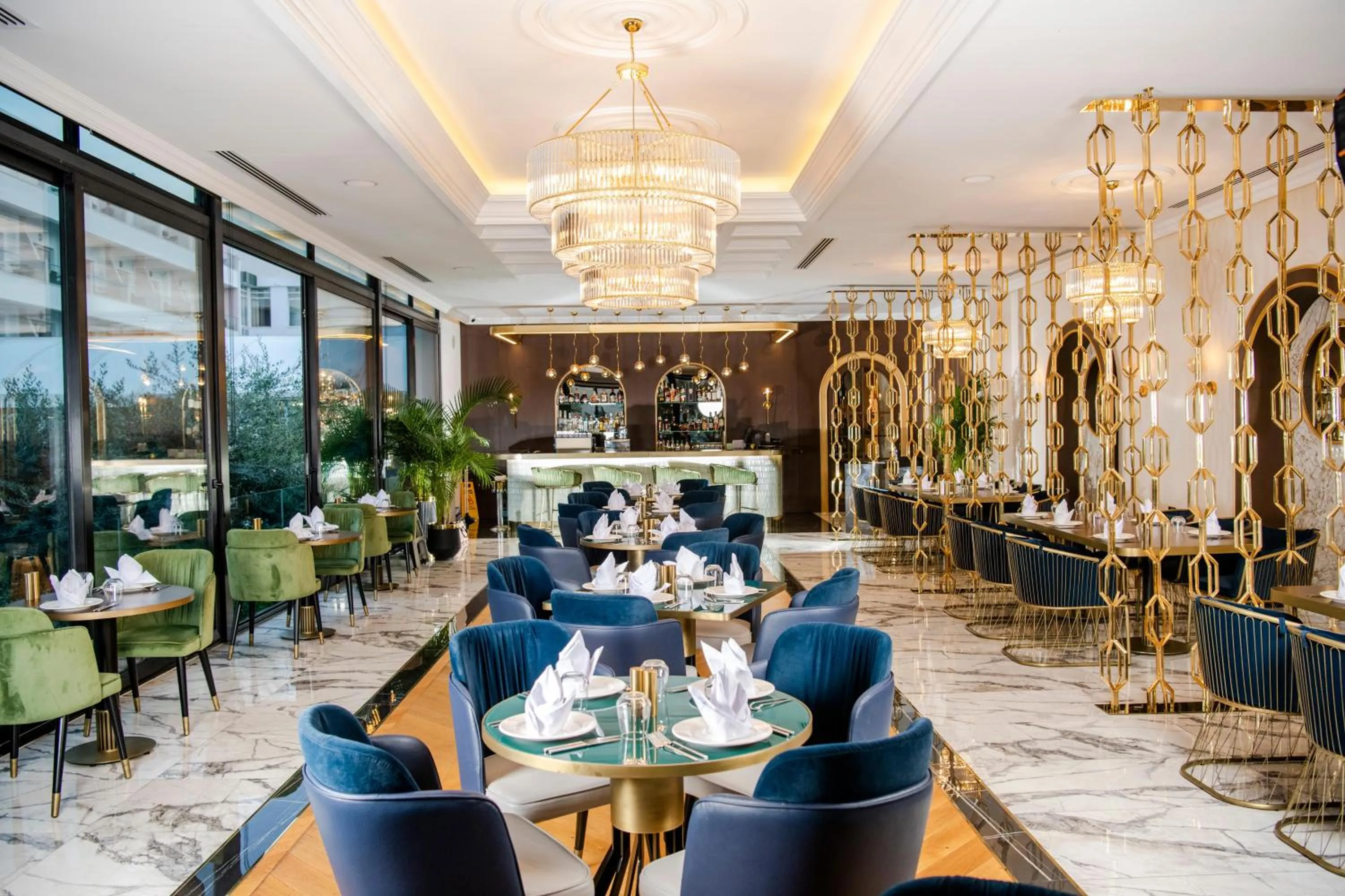 Restaurant/places to eat in Acapulco Resort Hotel