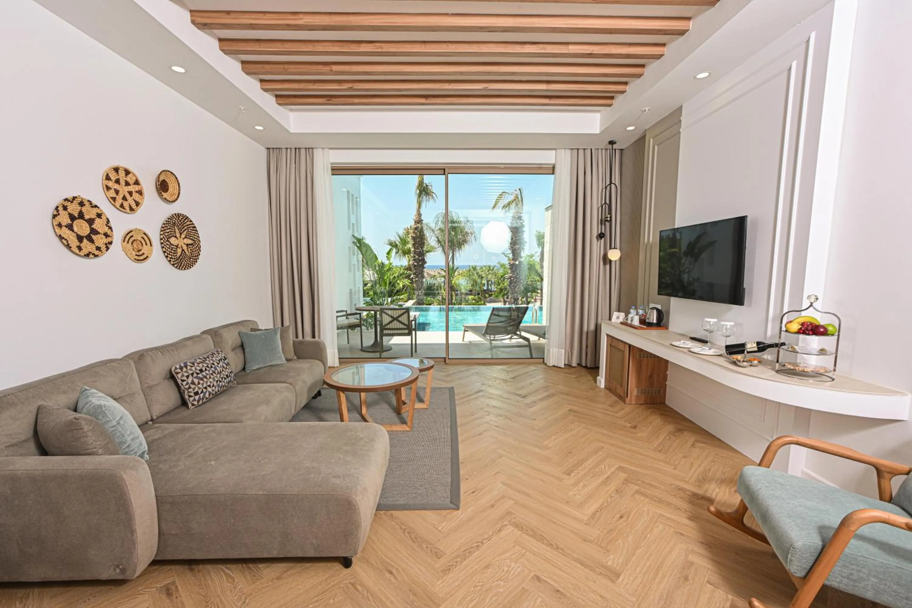 Photo of the whole room in Acapulco Resort Hotel