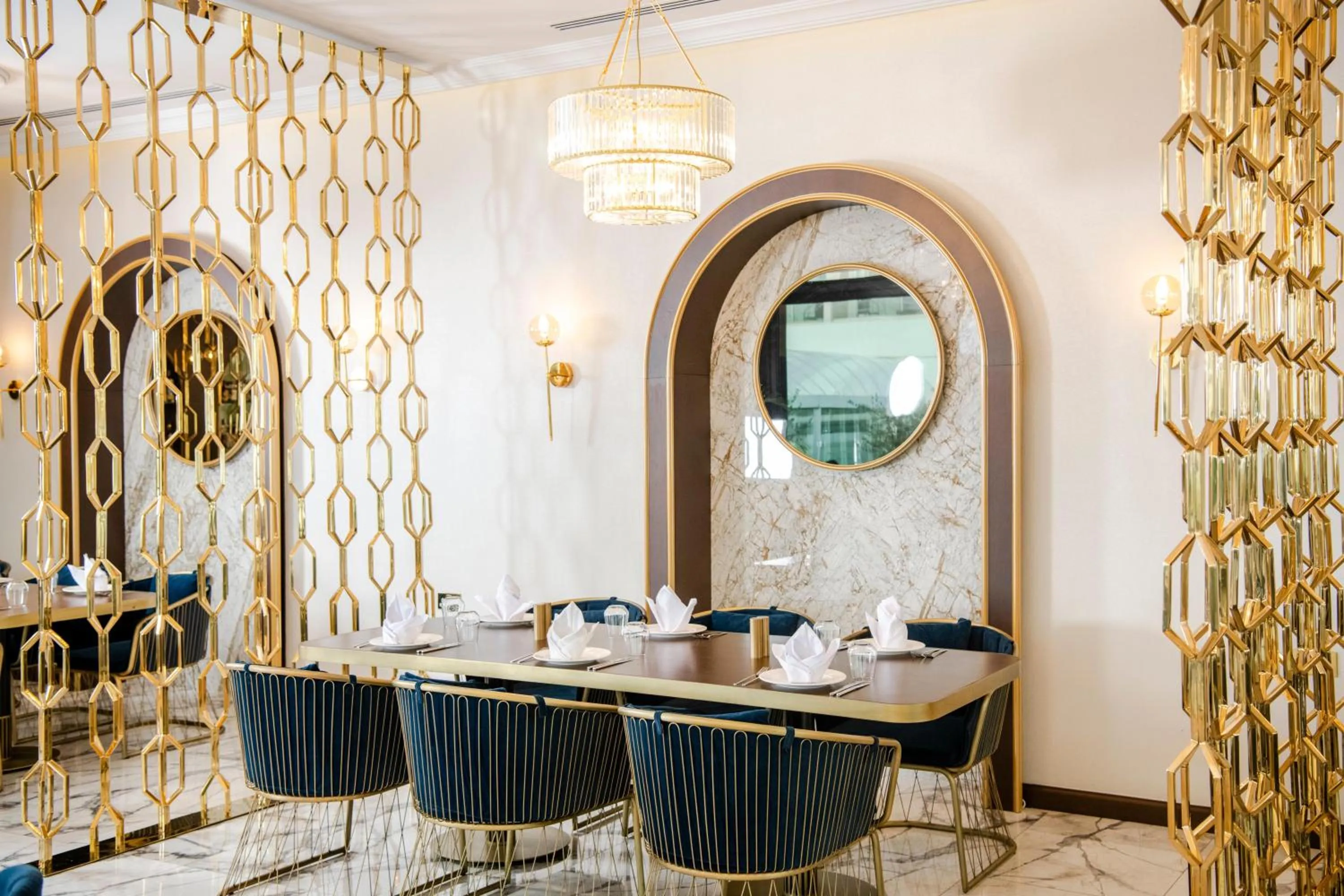 Restaurant/places to eat in Acapulco Resort Hotel