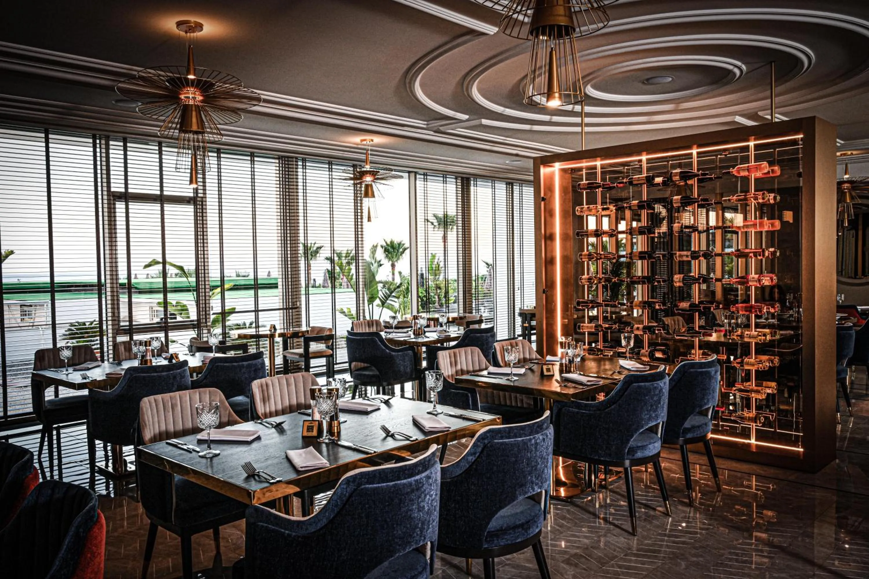 Restaurant/places to eat in Acapulco Resort Hotel