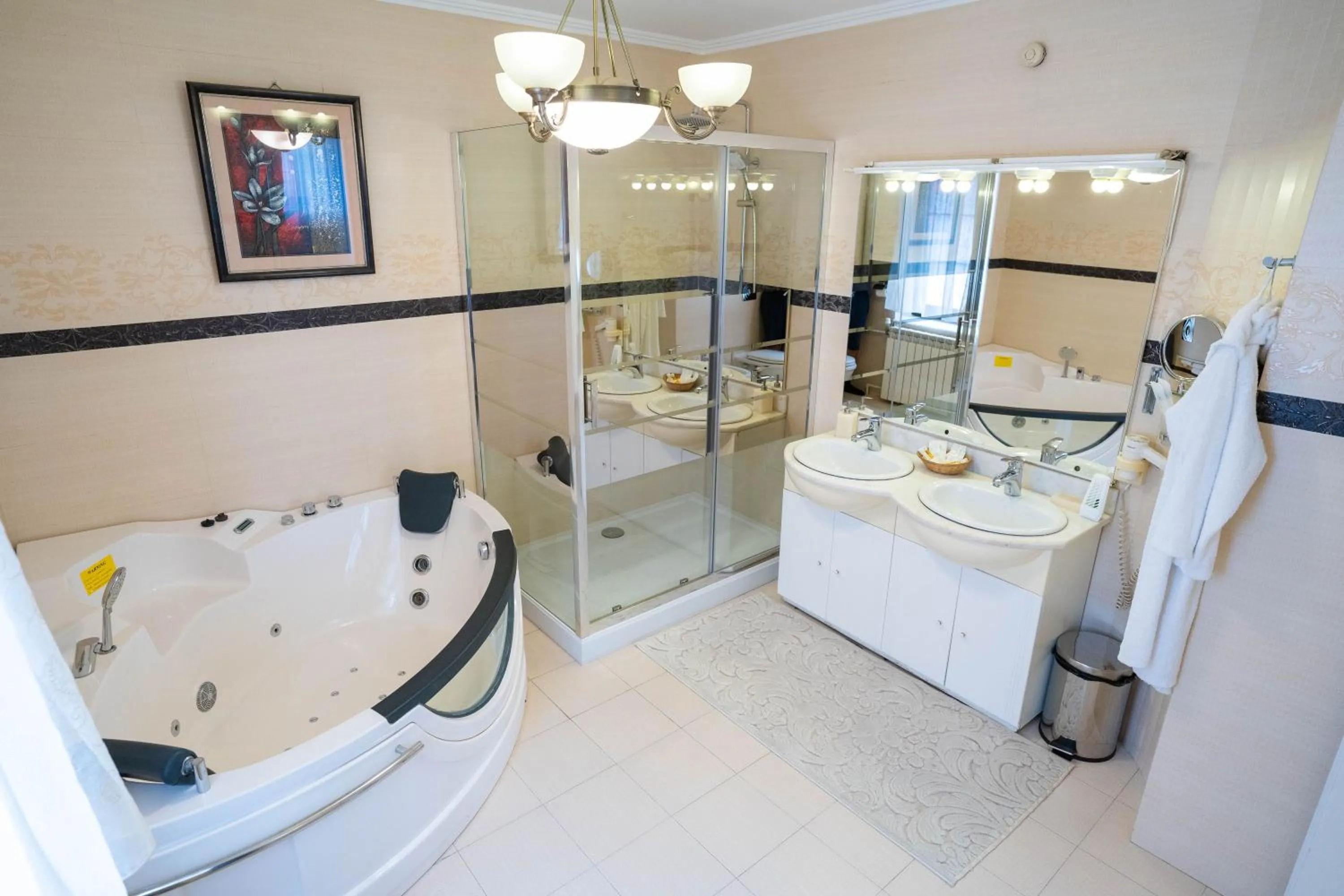 Shower in Villa Alice