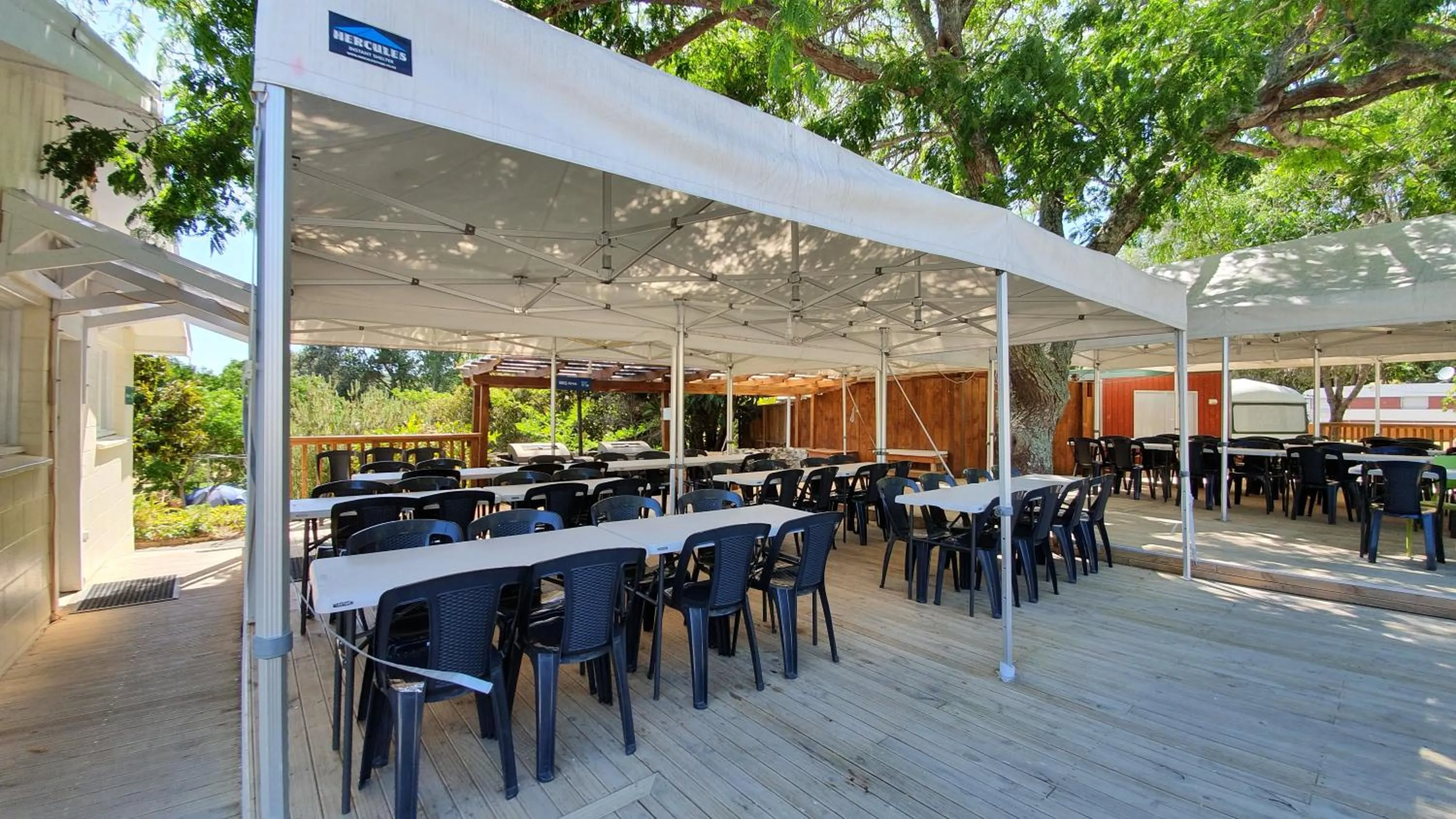 Patio in Orere Point TOP 10 Holiday Park