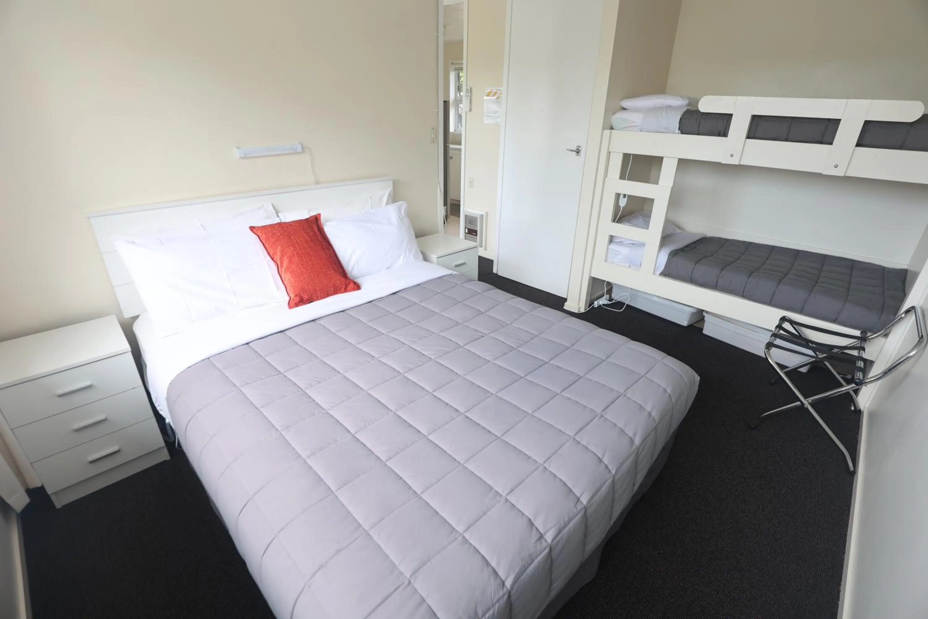 Bed in Orere Point TOP 10 Holiday Park