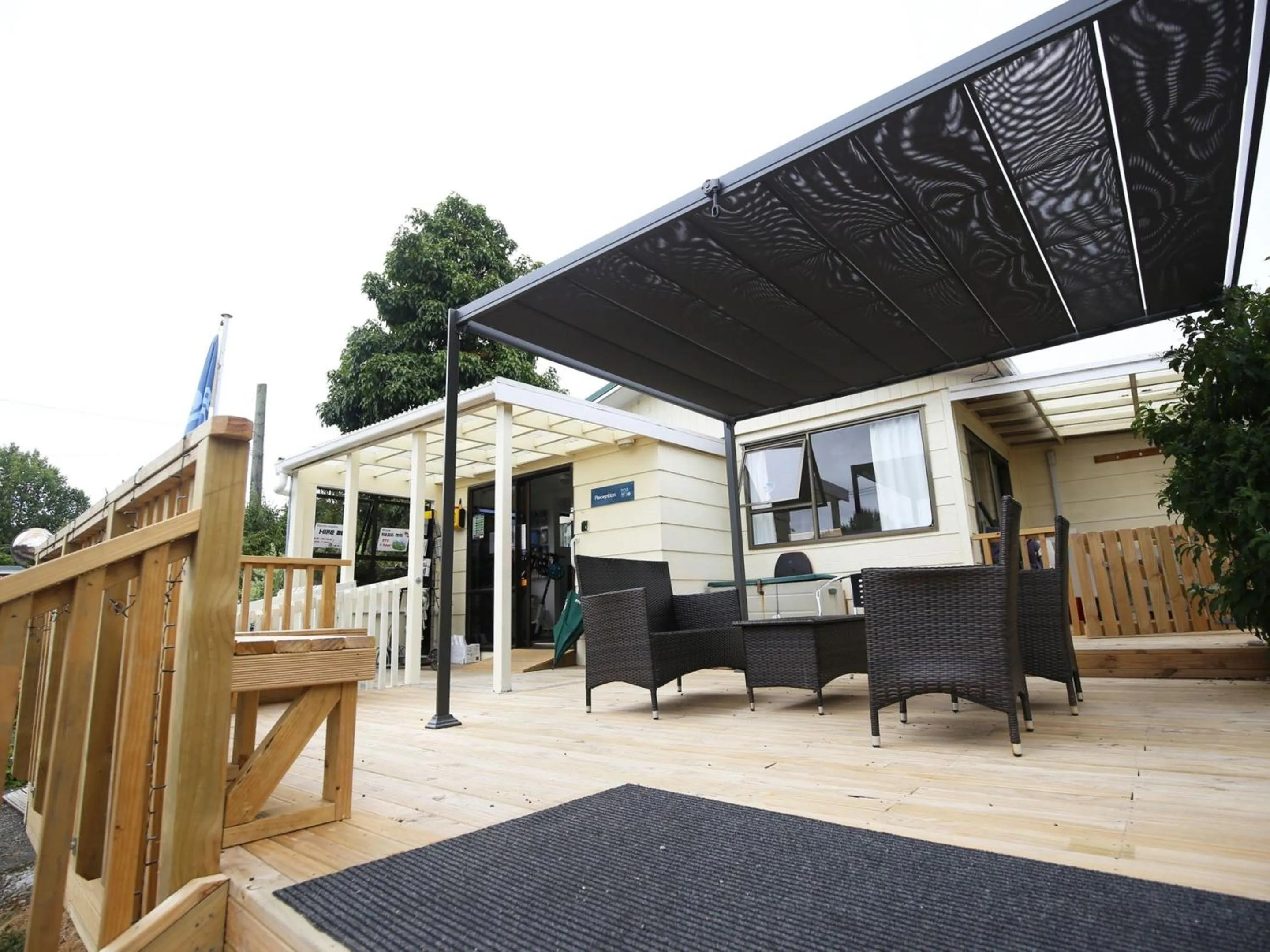 Property building in Orere Point TOP 10 Holiday Park