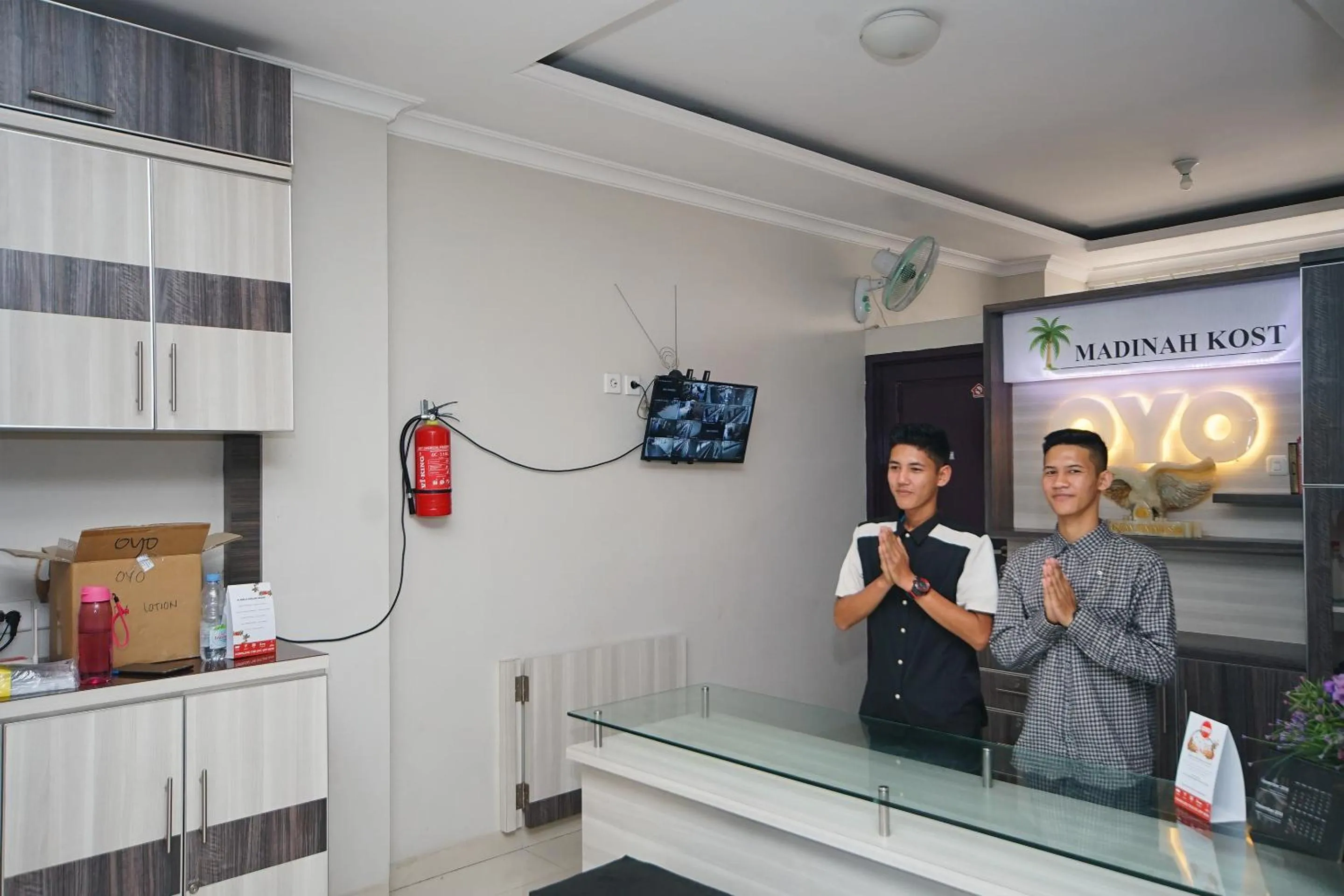 Lobby or reception in Super OYO 270 Madinah Residence Syariah