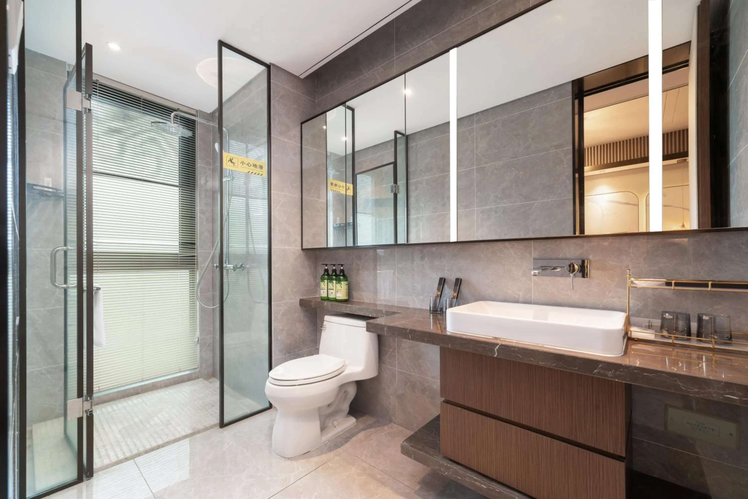 Shower in Elnob Seaview Aparthotel Hai Tang Bay Sanya