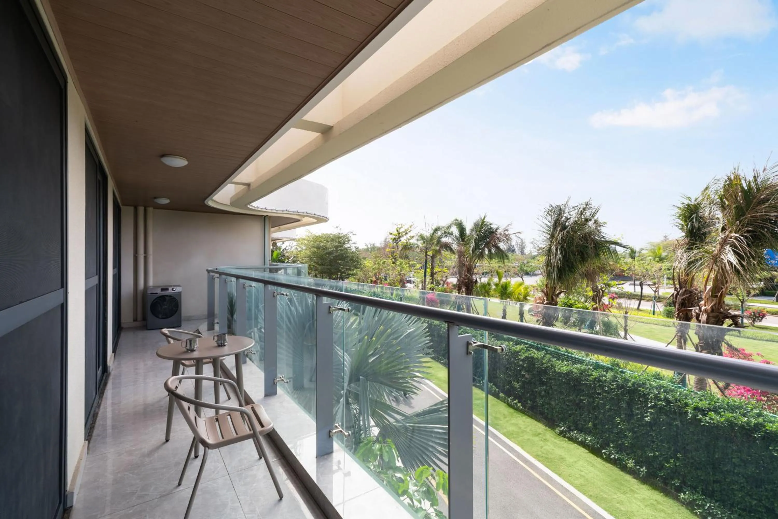 Balcony/Terrace in Elnob Seaview Aparthotel Hai Tang Bay Sanya