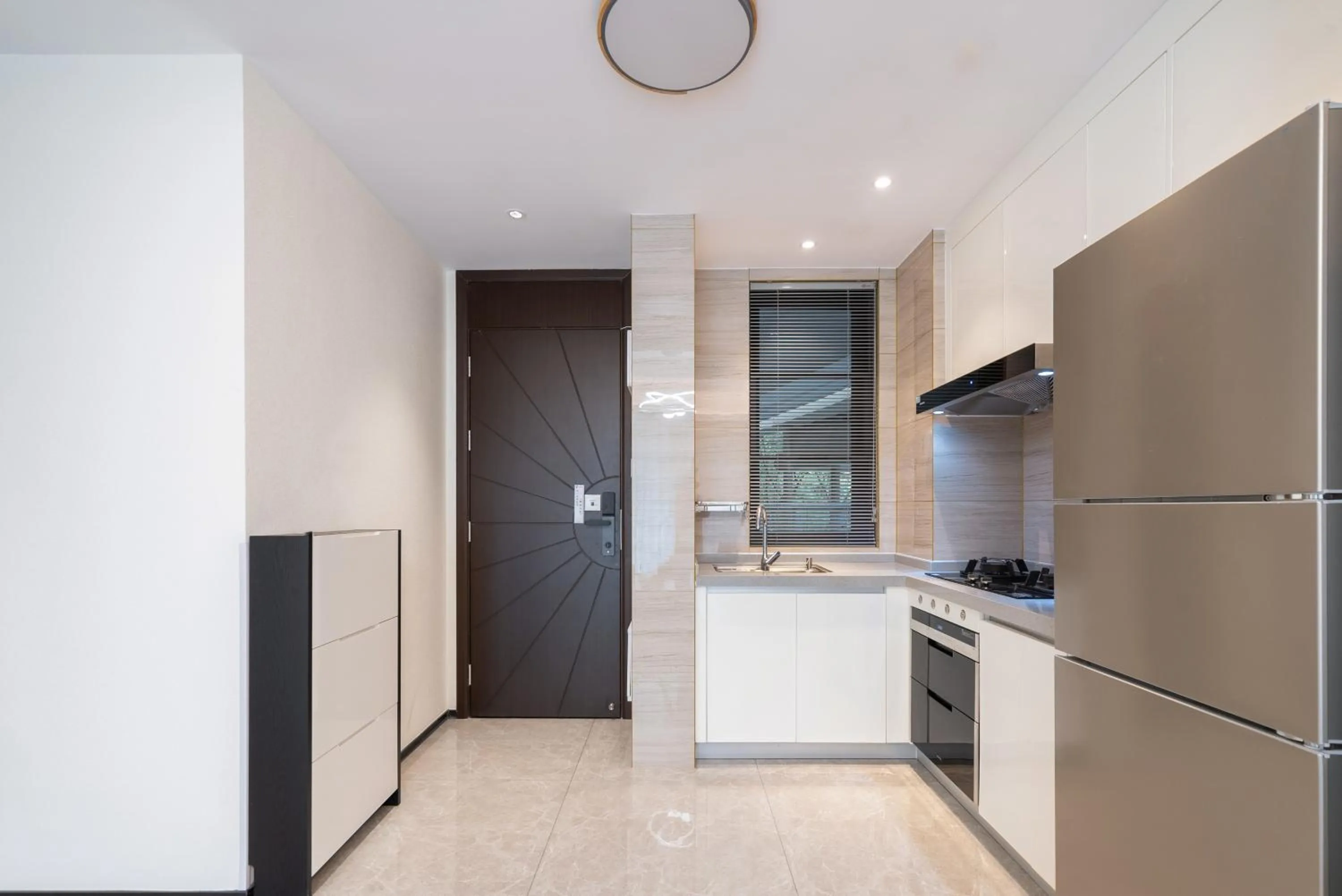 Kitchen or kitchenette in Elnob Seaview Aparthotel Hai Tang Bay Sanya