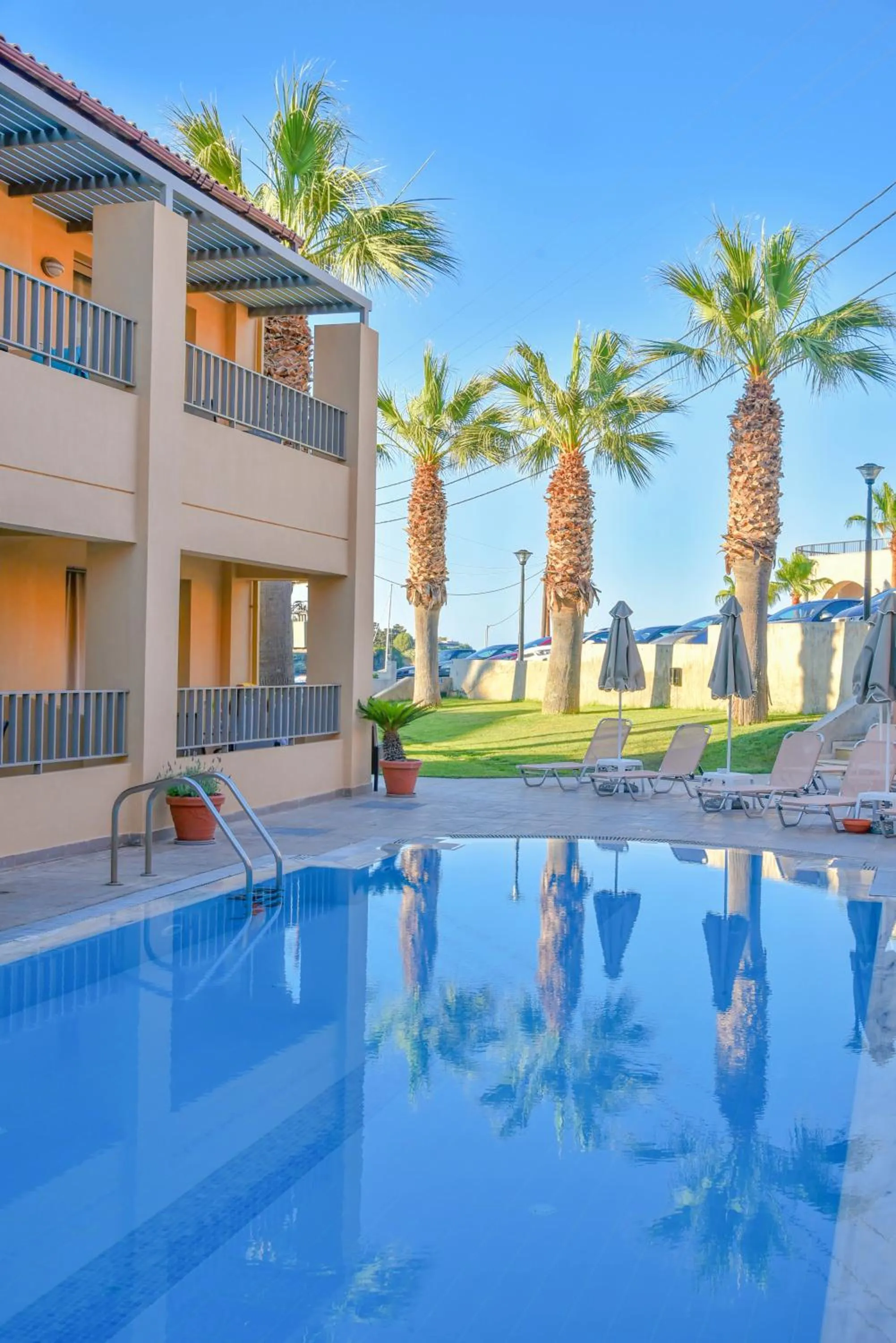 Swimming pool in Anatoli Apartments