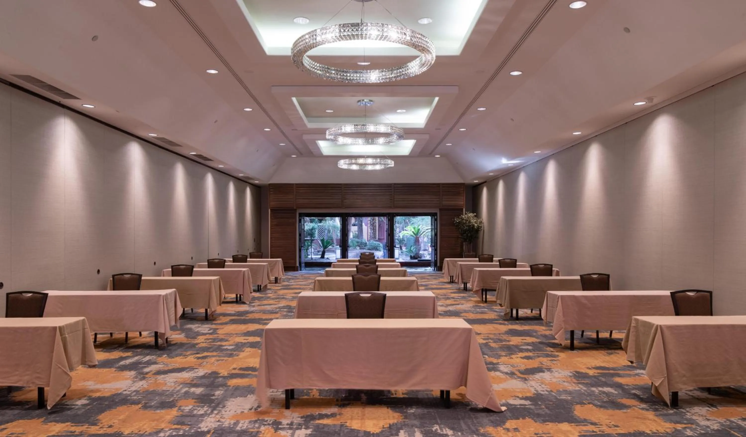 Meeting/conference room in Hilton Phoenix Resort at the Peak