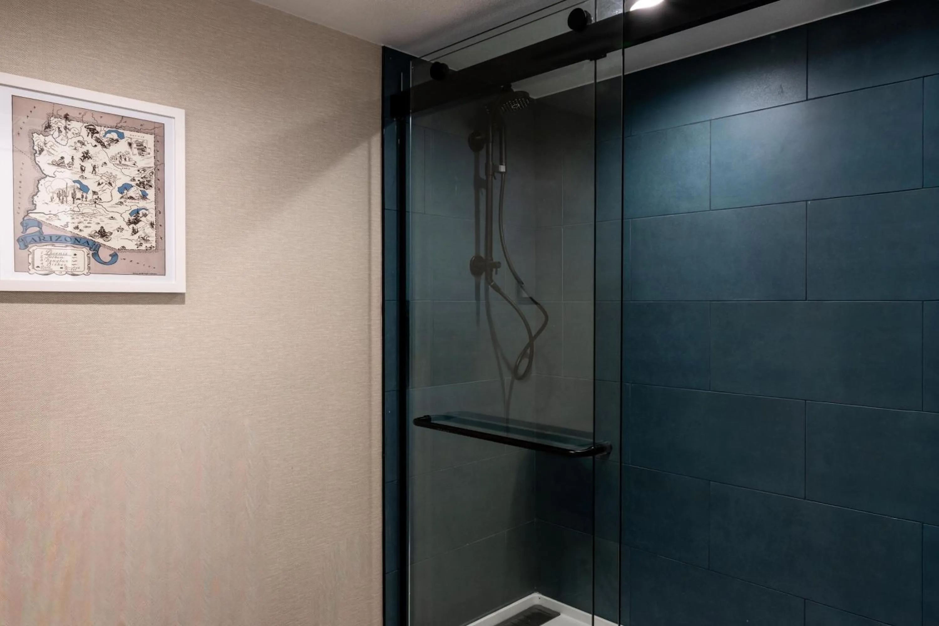 Bathroom in Hilton Phoenix Resort at the Peak