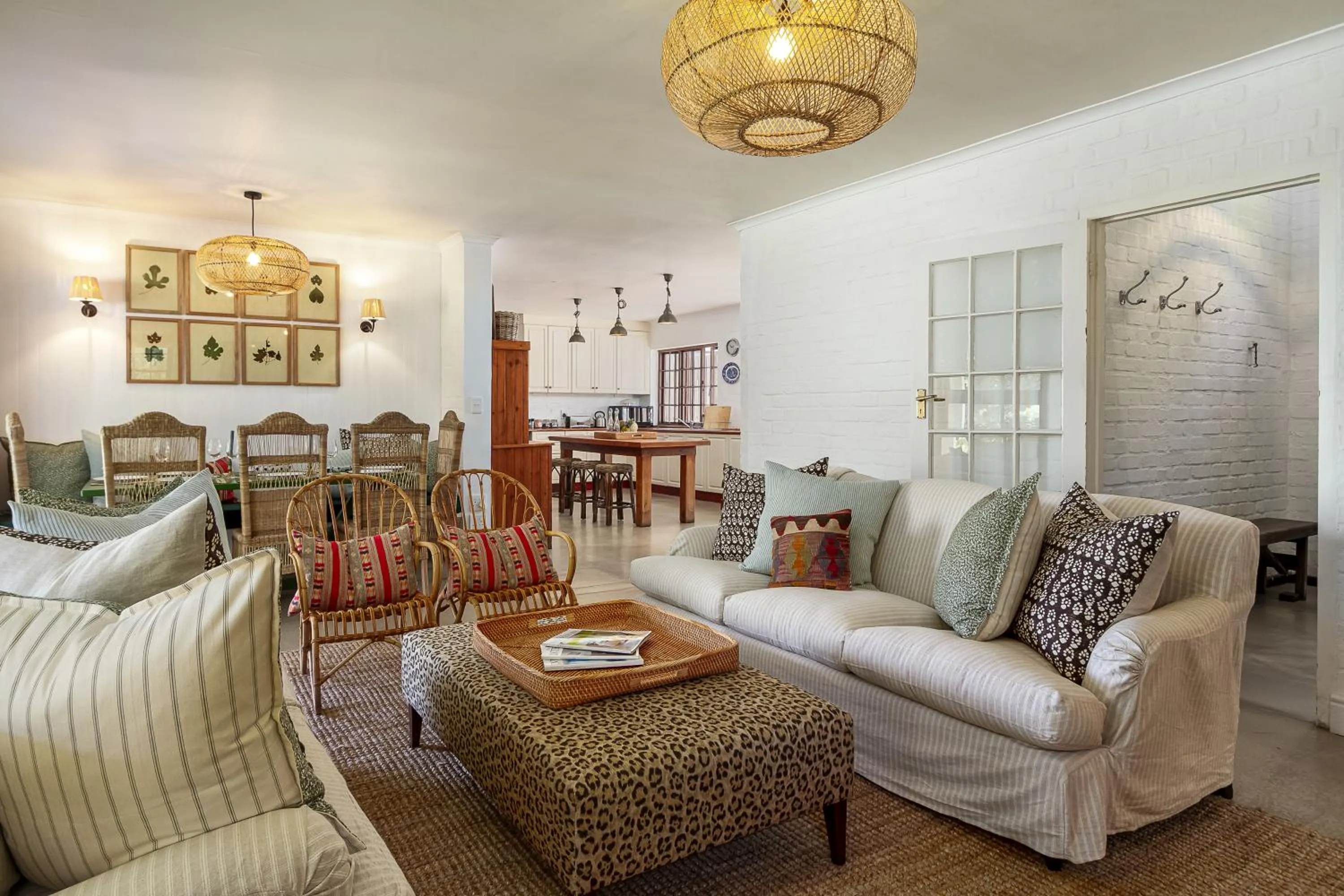 Living room in Noordhoek Village Hotel