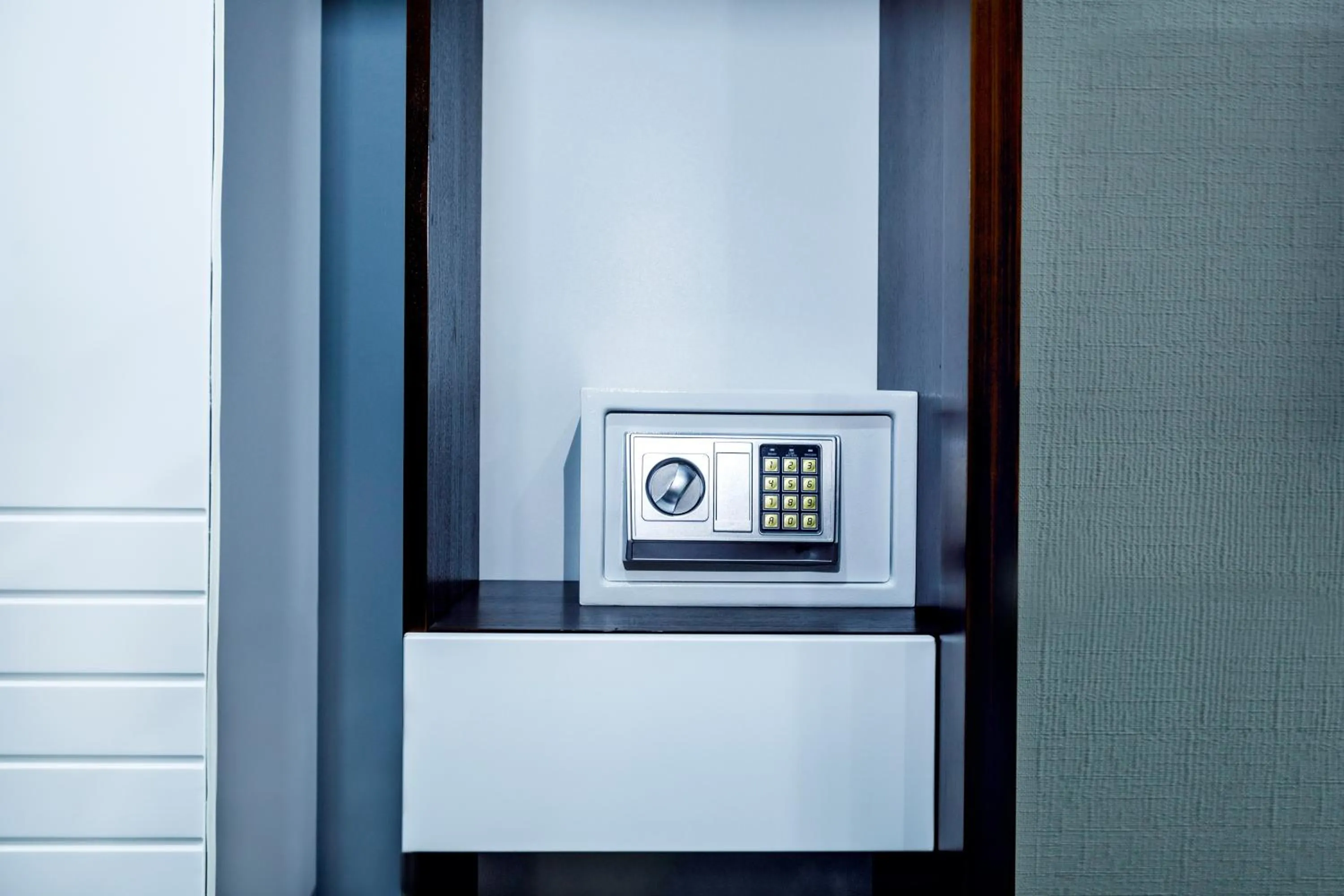 Area and facilities in Parallel Hotel