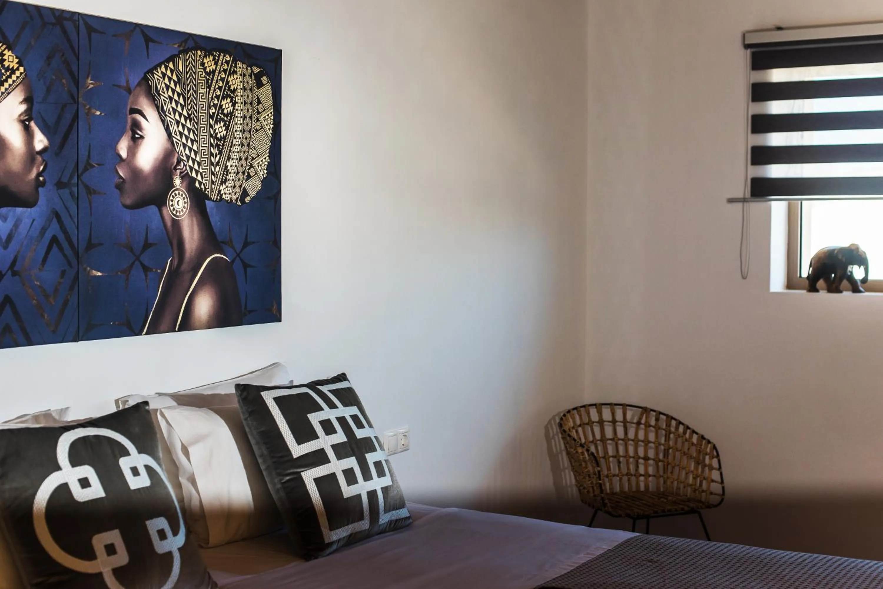 Bedroom in Sarpidon Apartments