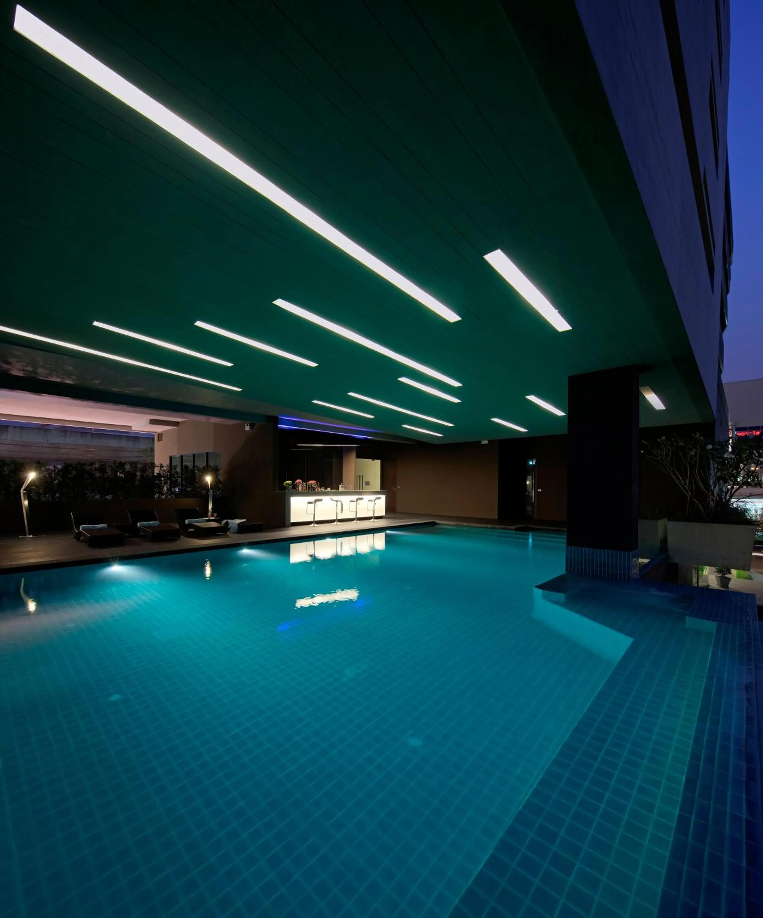 Swimming pool in Nine Forty One Hotel