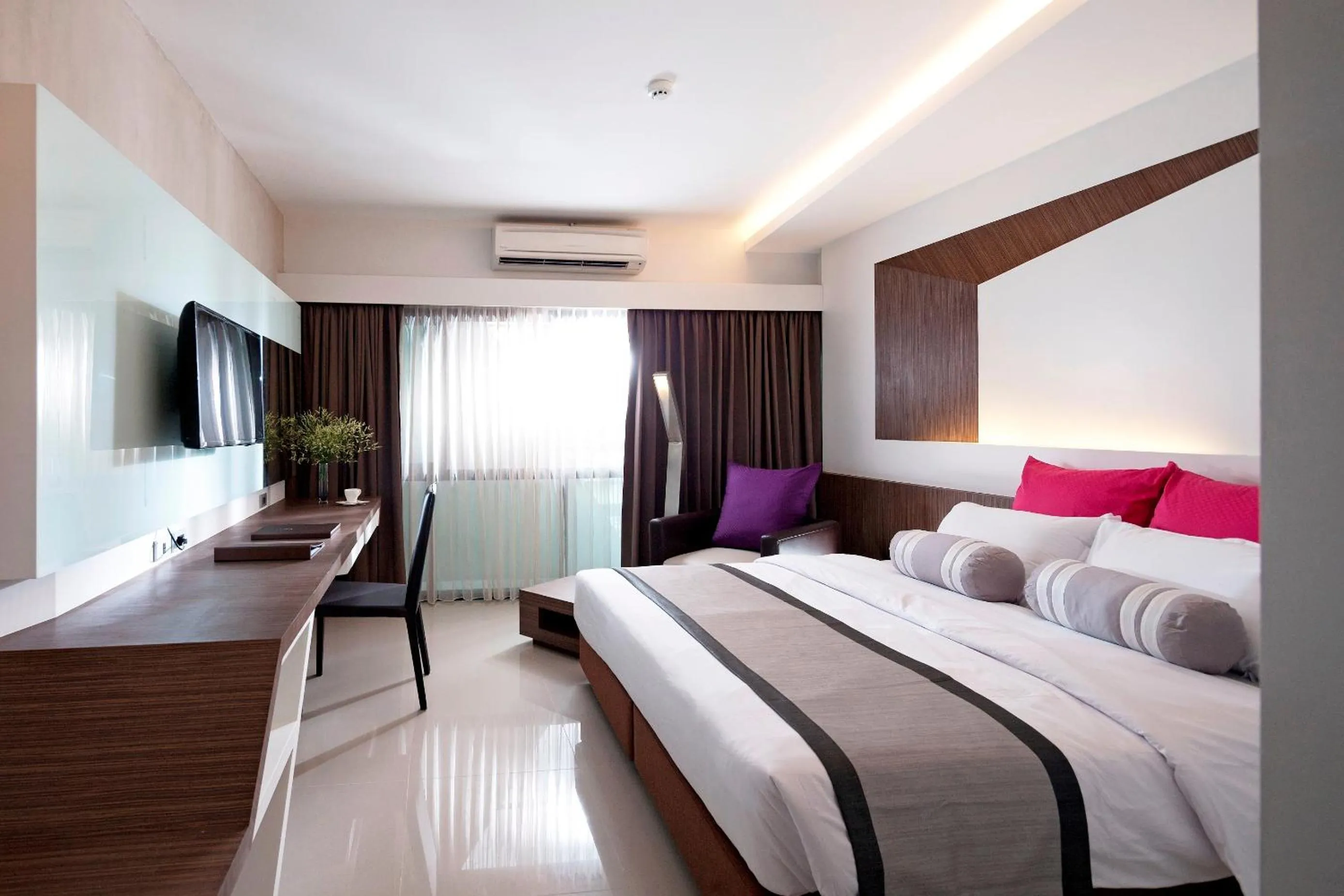 Bed in Nine Forty One Hotel