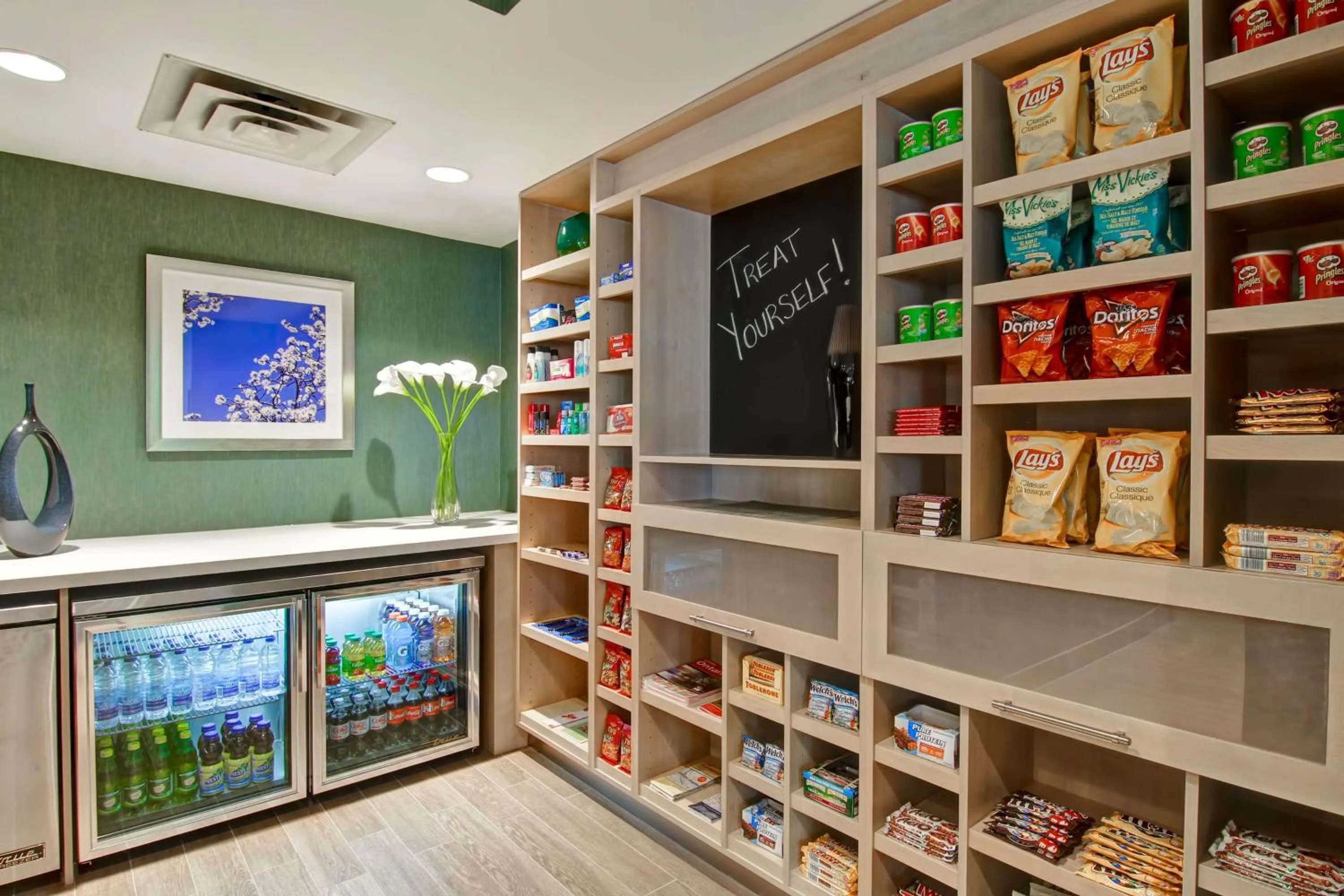 Restaurant/places to eat in Hampton Inn London Ontario