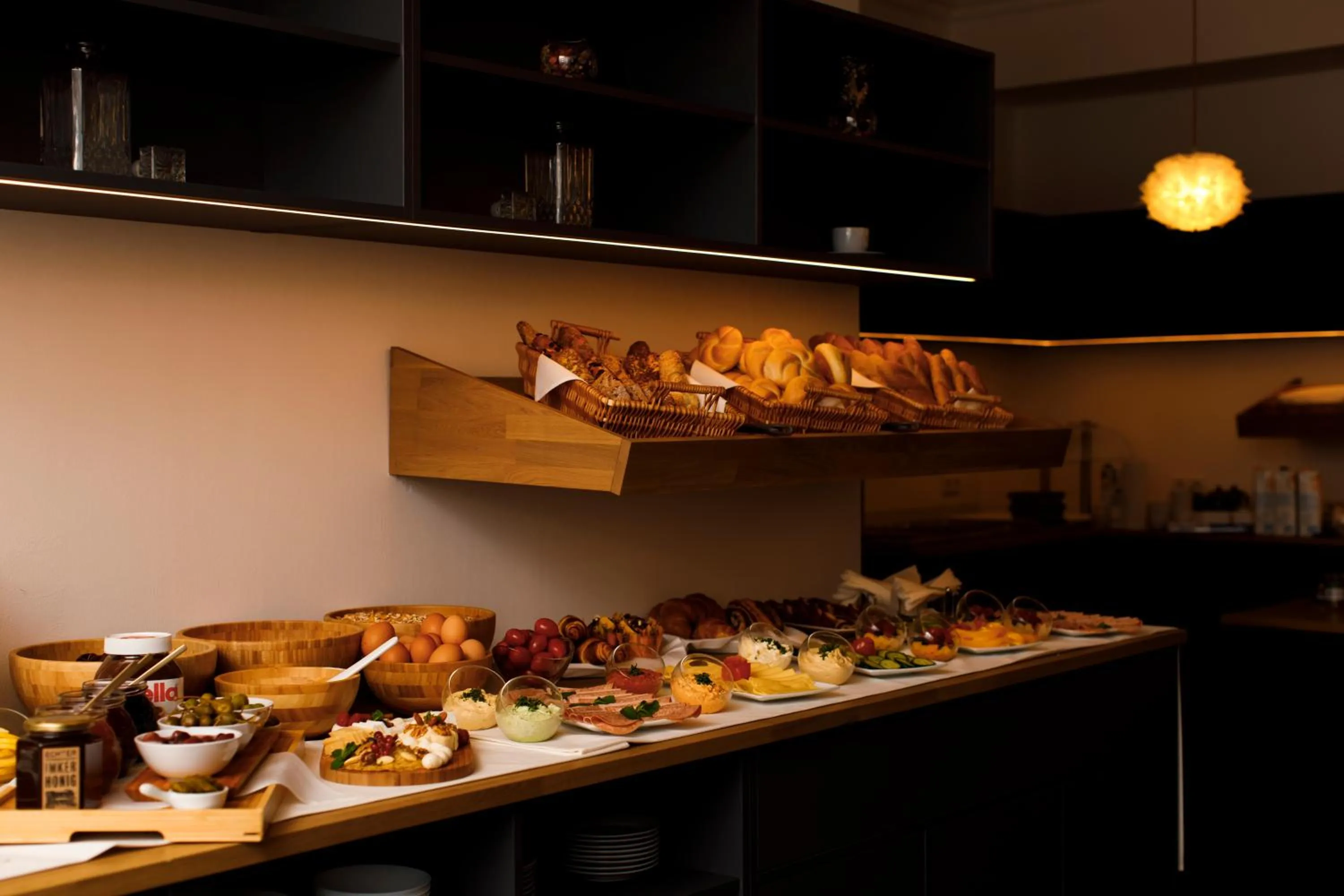 Food and drinks in Florum Hotel