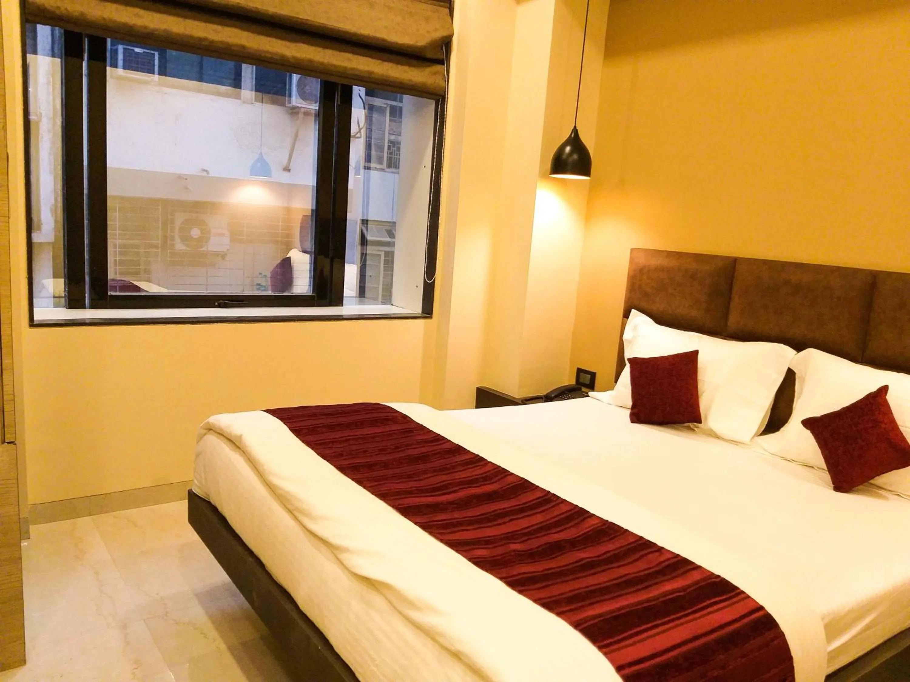 Photo of the whole room, Bed in The Fountain Inn - Fort