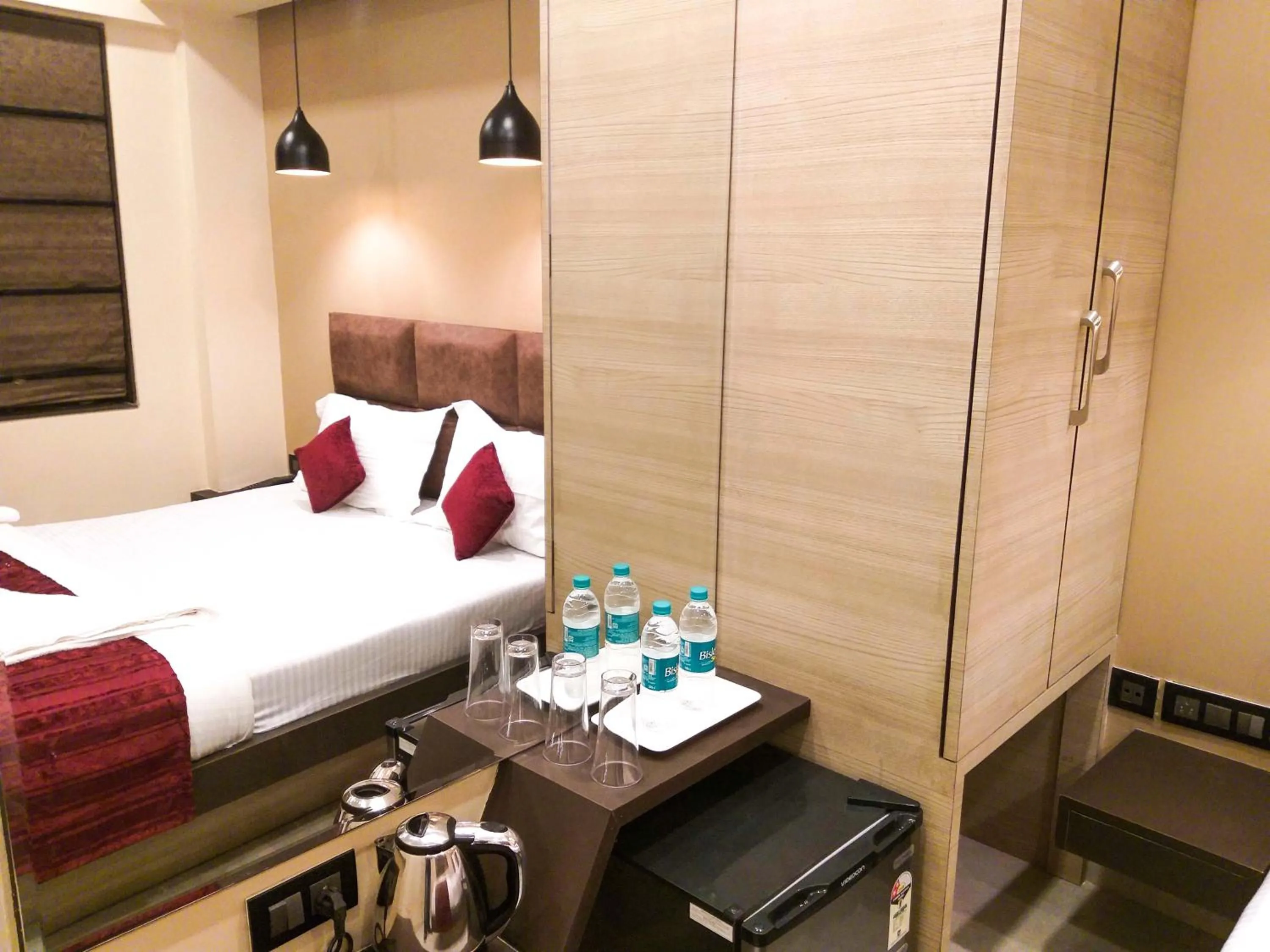 Photo of the whole room, Bed in The Fountain Inn - Fort